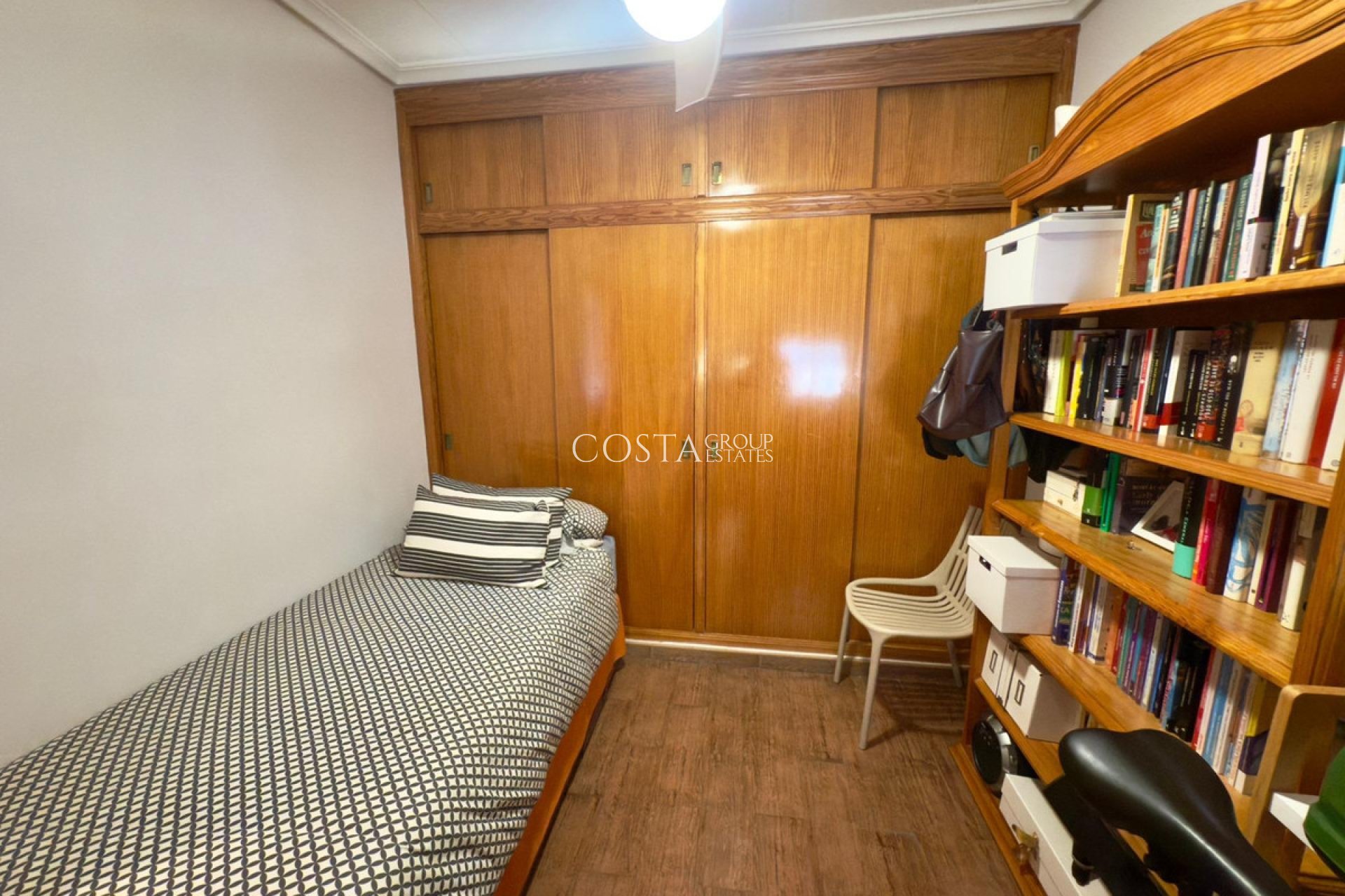 Resale - Apartments -
Alicante - Alicante Centro