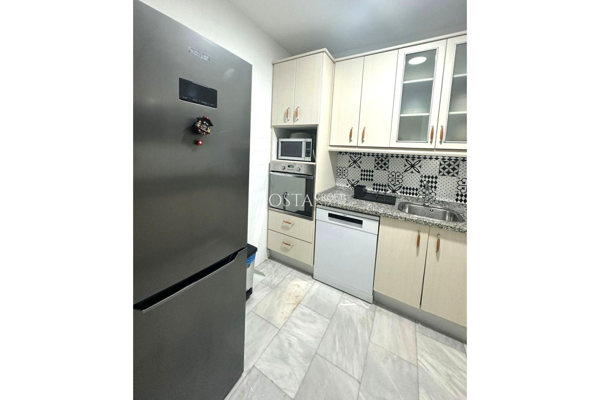 Resale - Apartments -
Alicante - Alicante Centro