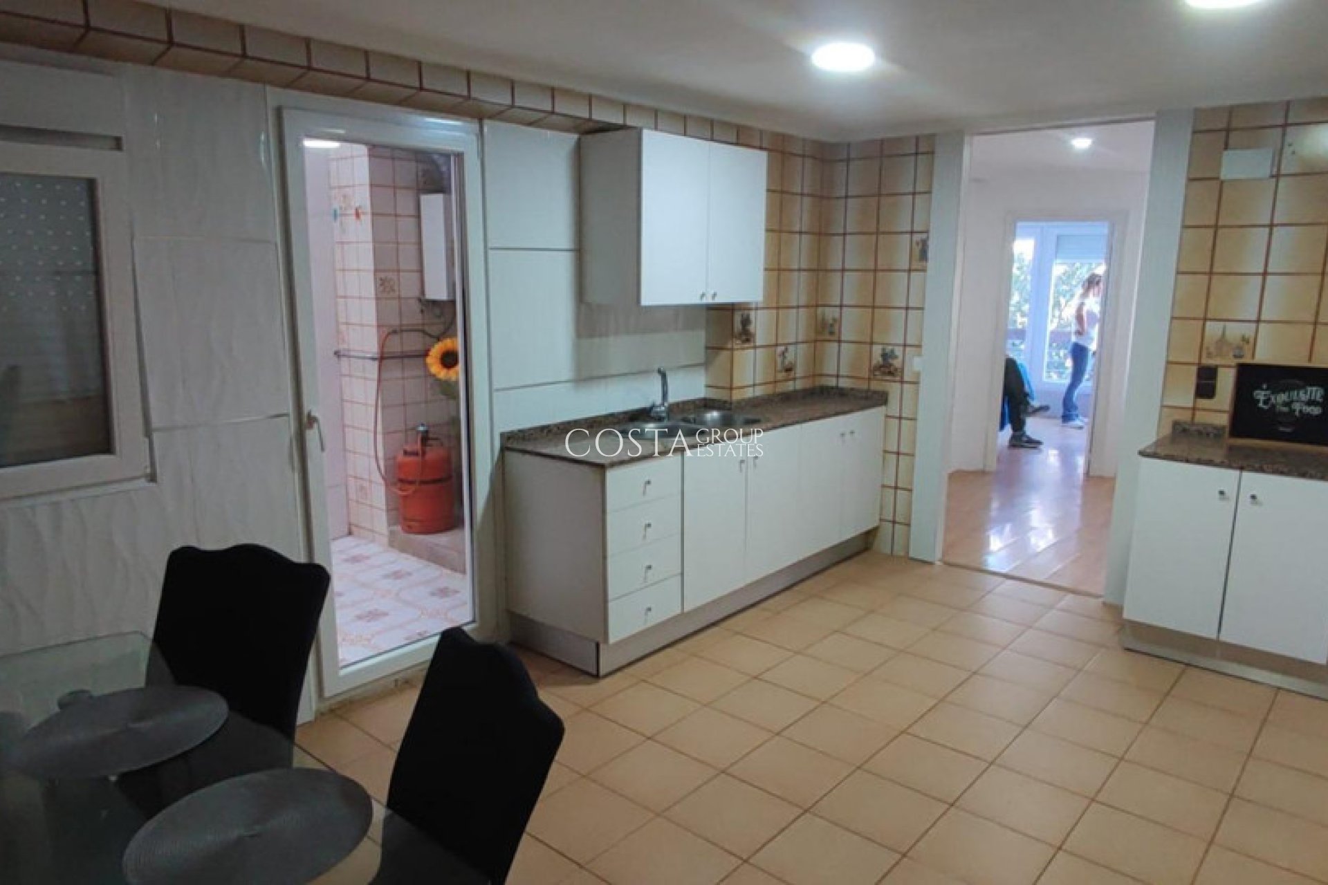 Resale - Apartments -
Alicante - Alicante Centro