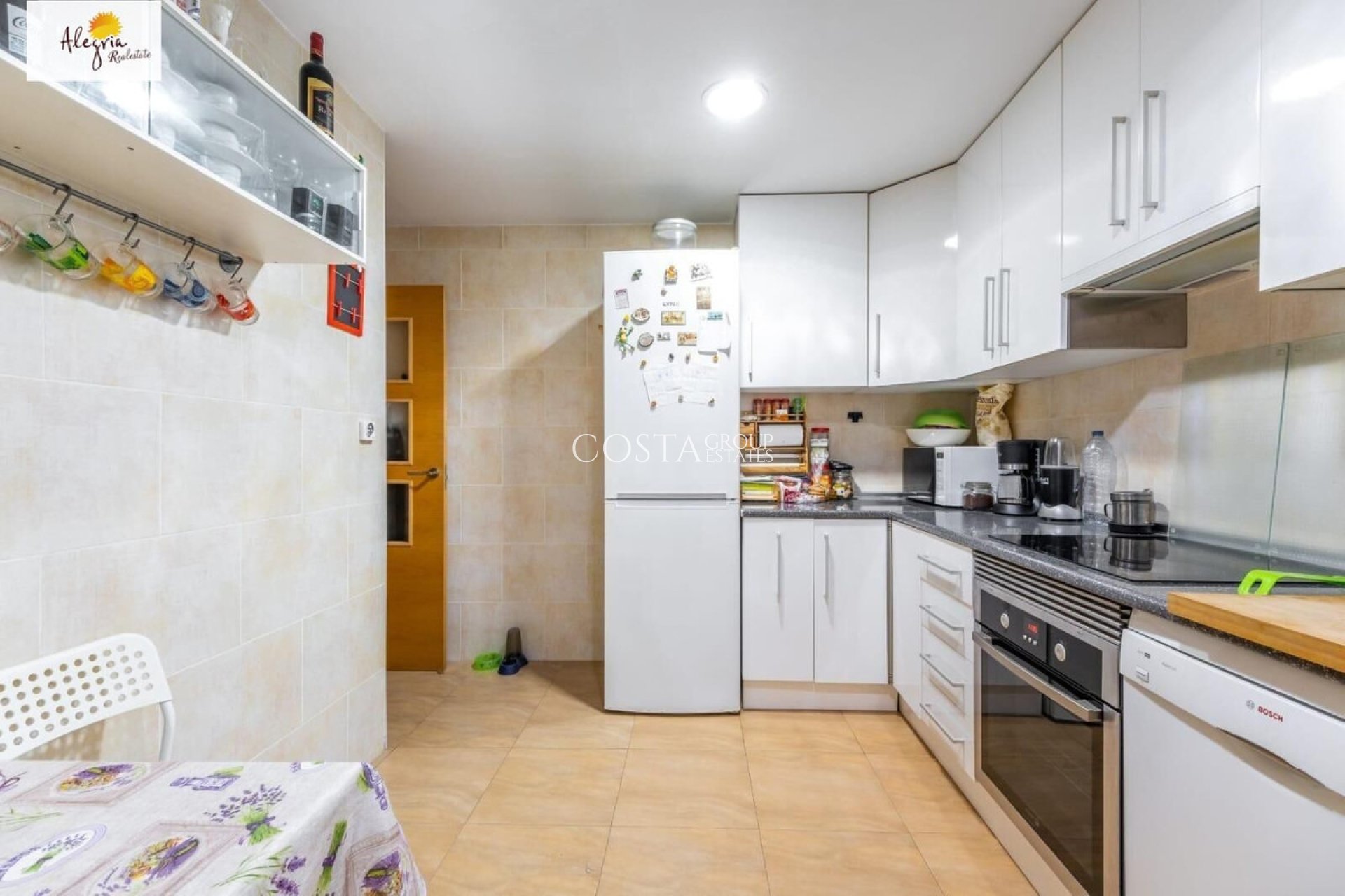 Resale - Apartments -
Alicante - Alicante Centro