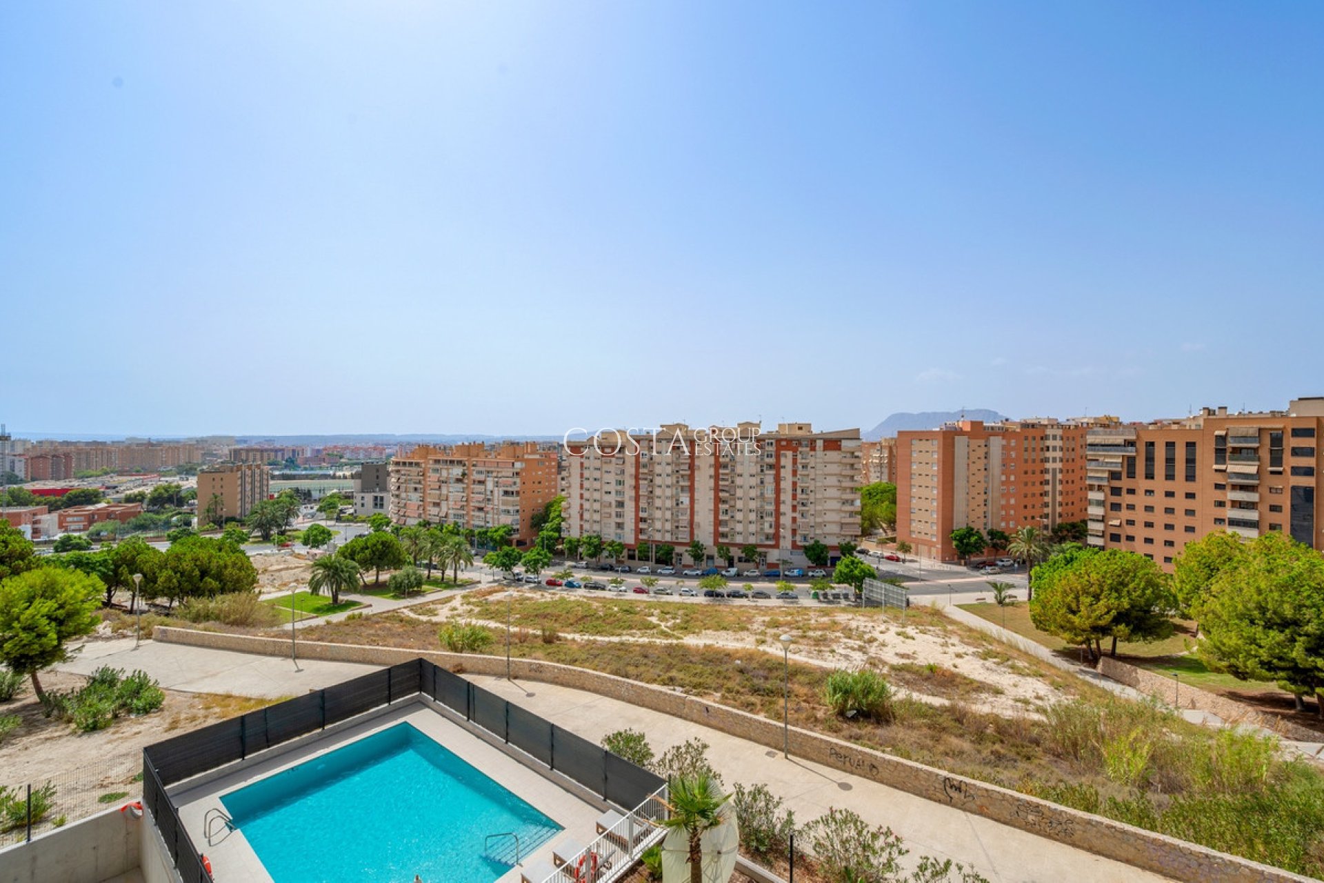 Resale - Apartments -
Alicante - Alicante Centro