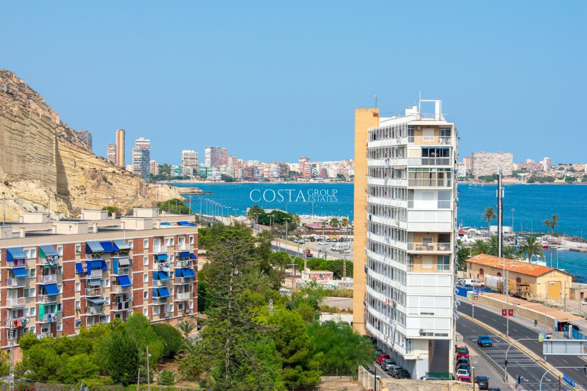 Resale - Apartments -
Alicante - Alicante Centro