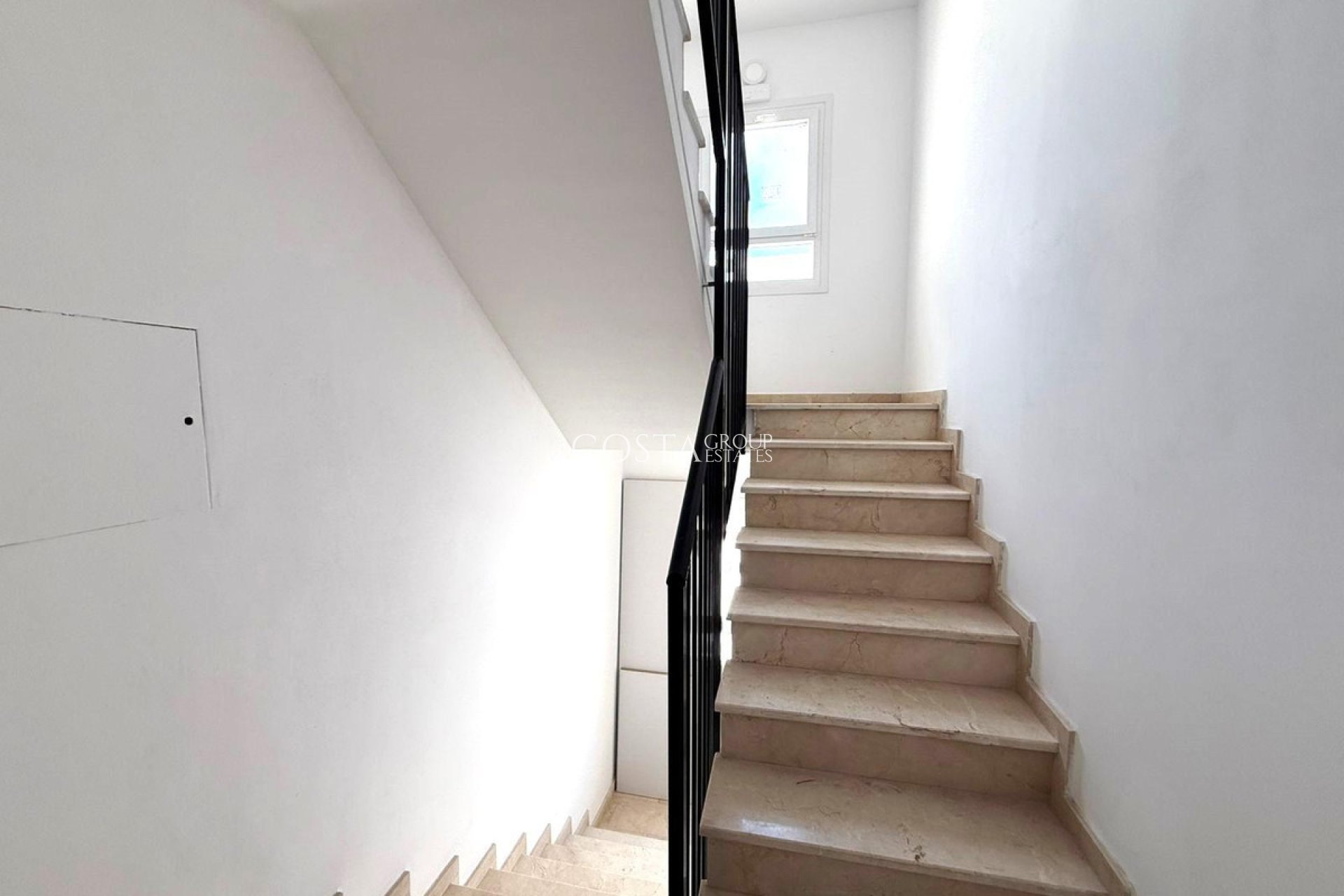 Resale - Apartments -
Alicante - Alicante Centro