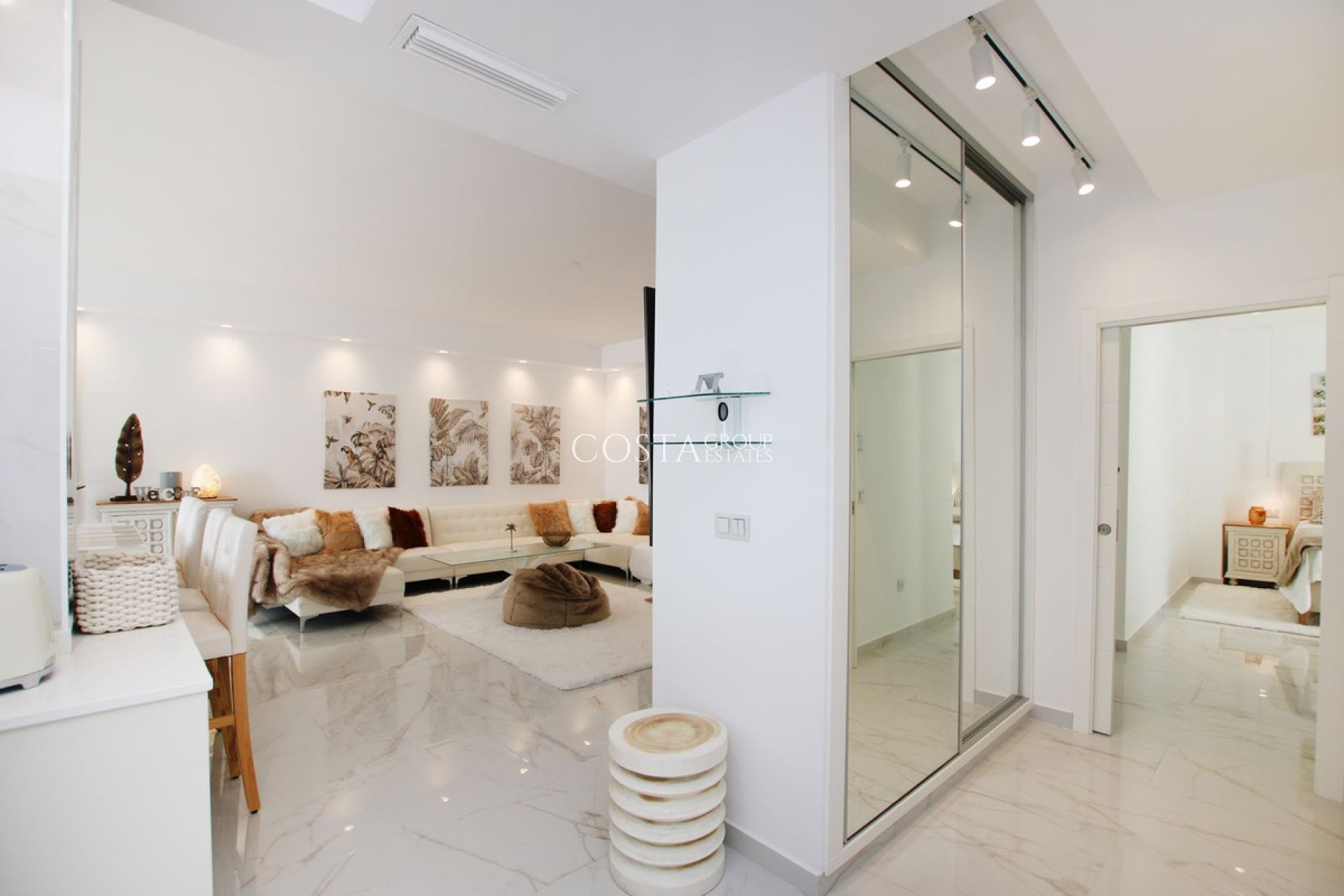 Resale - Apartments -
Alicante City - Alicante City Centro