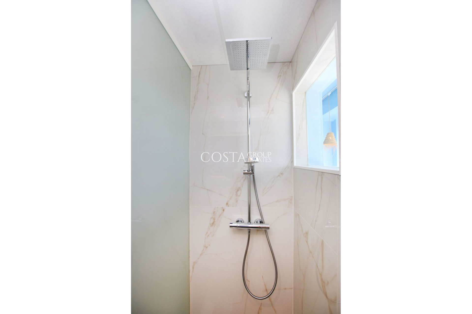 Resale - Apartments -
Alicante City - Alicante City Centro