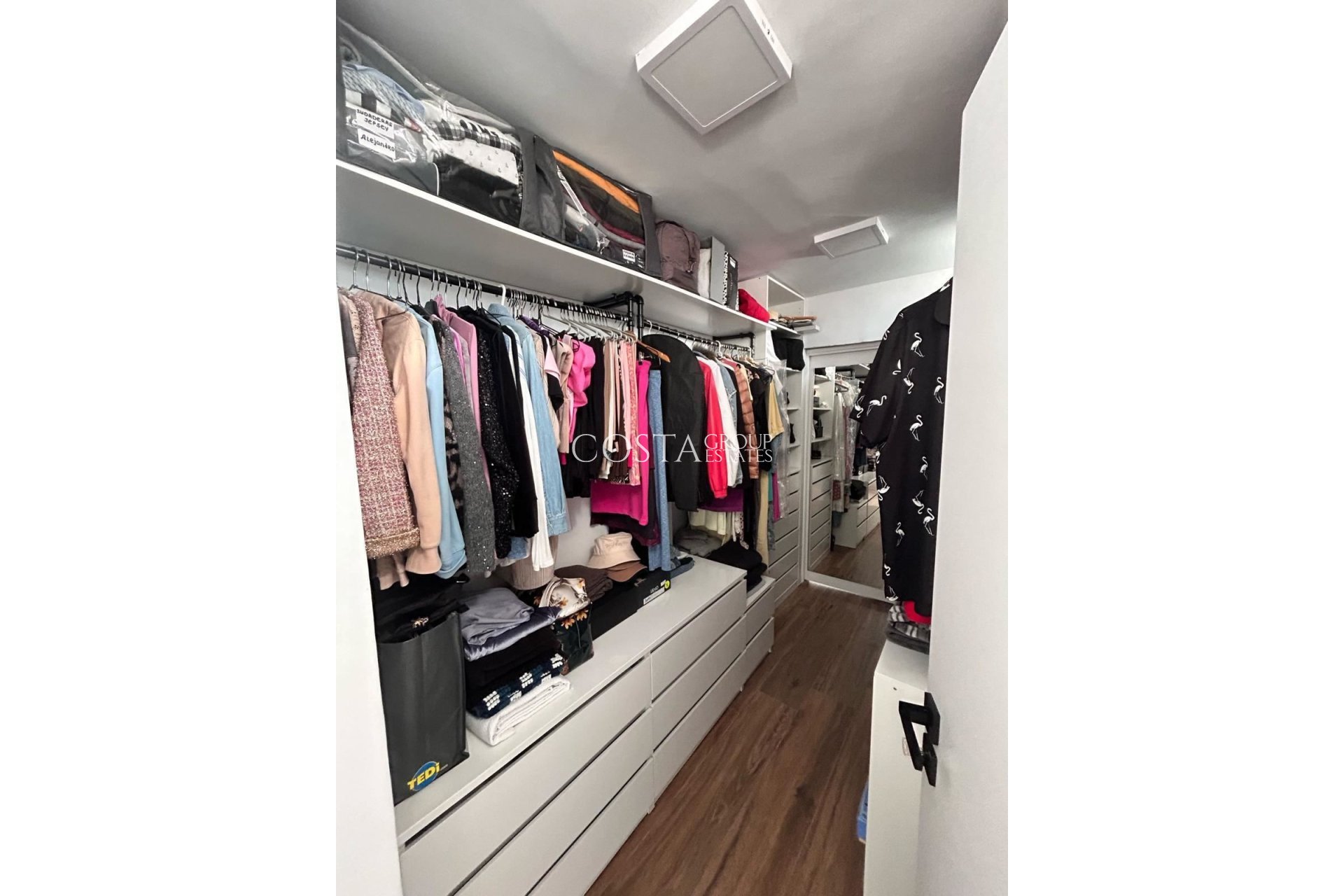 Resale - Apartments -
Alicante City - Alicante City Centro