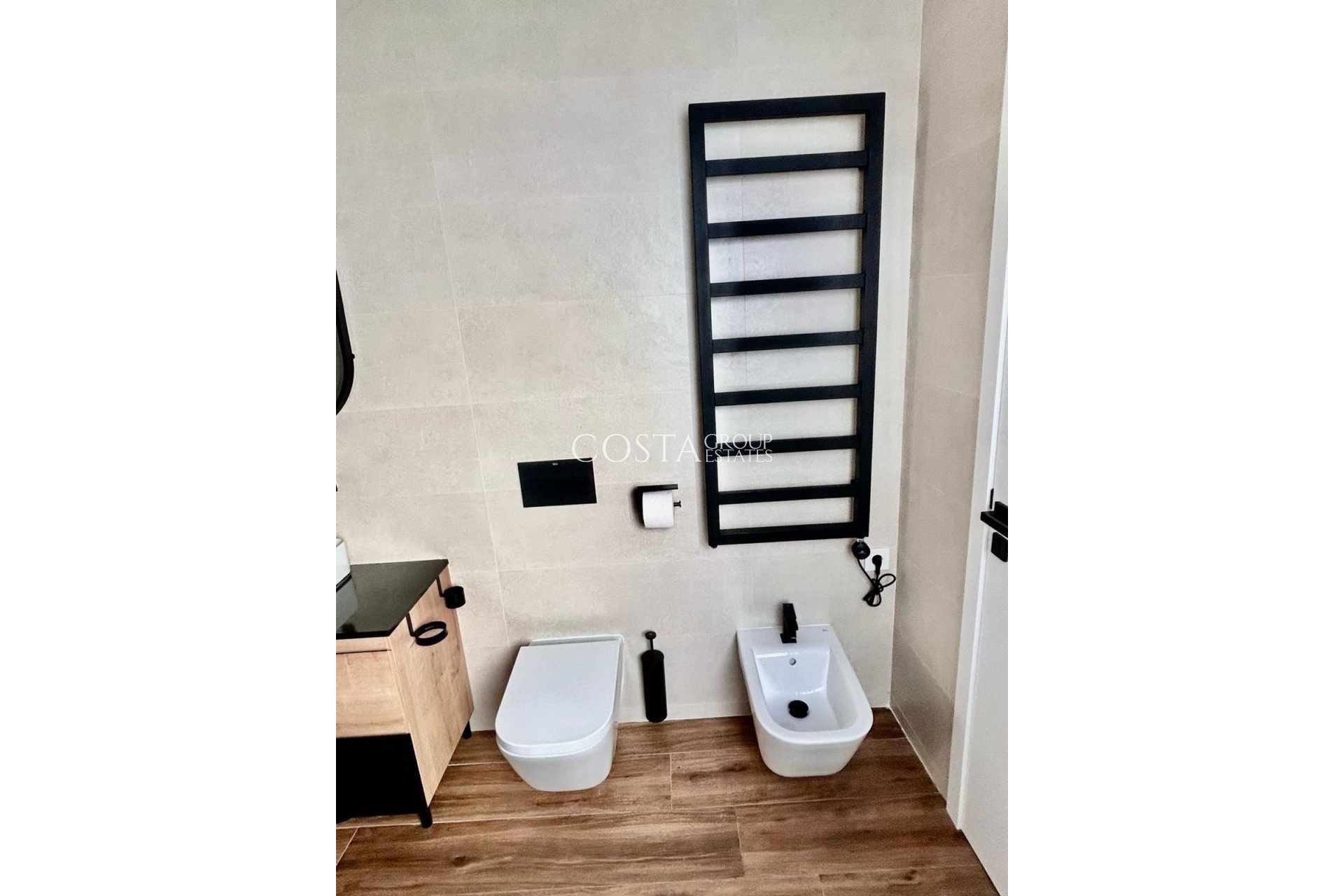 Resale - Apartments -
Alicante City - Alicante City Centro