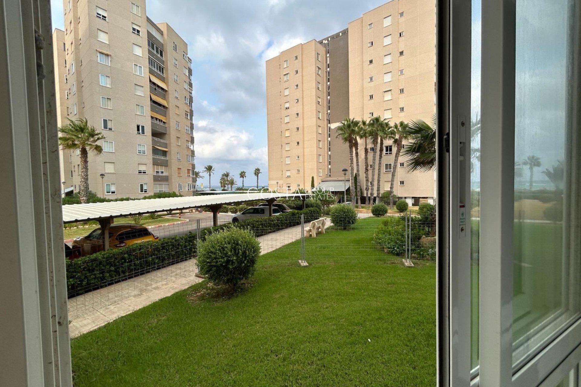 Resale - Apartments -
Alicante City - Alicante City Centro