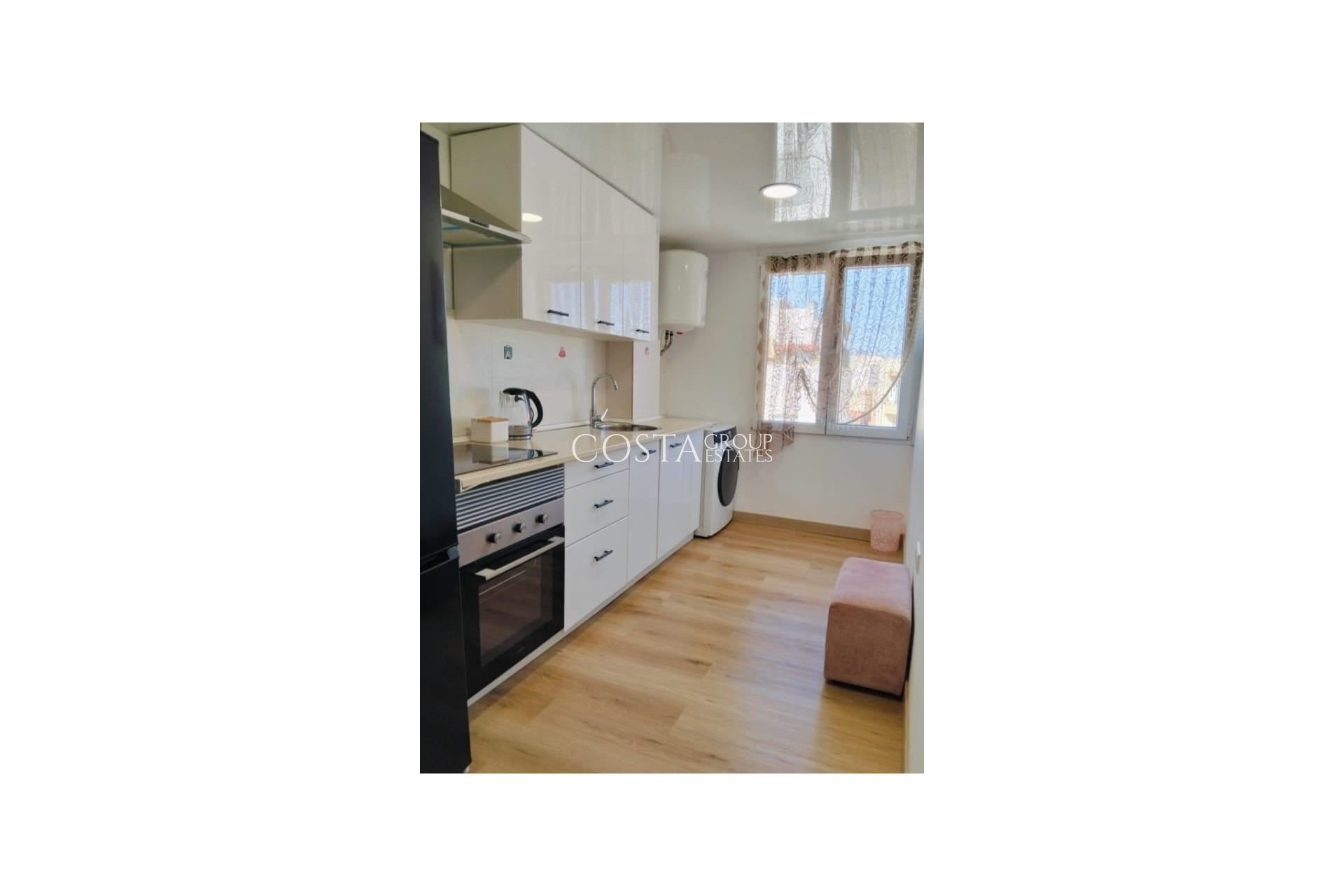 Resale - Apartments -
Alicante City - Alicante City Centro