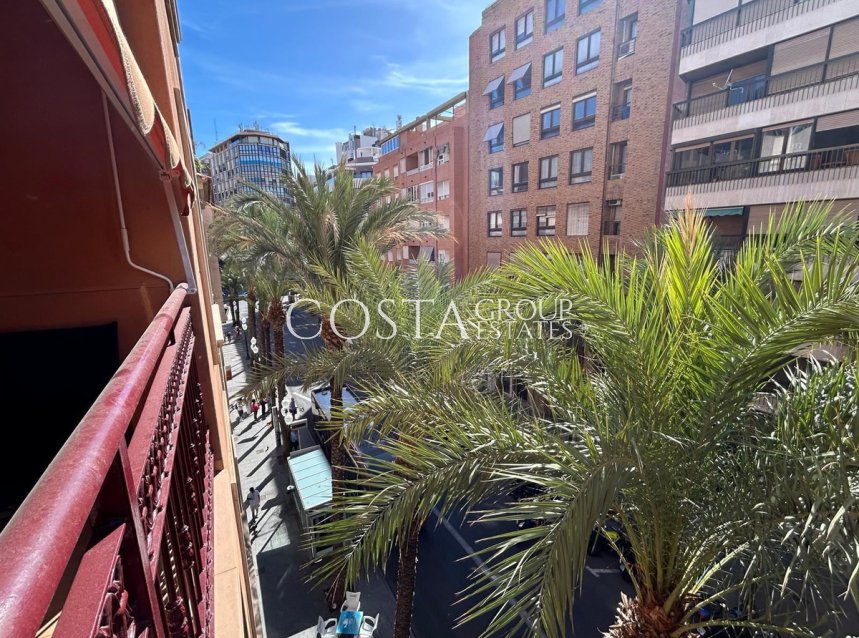 Resale - Apartments -
Alicante City - Alicante City Centro