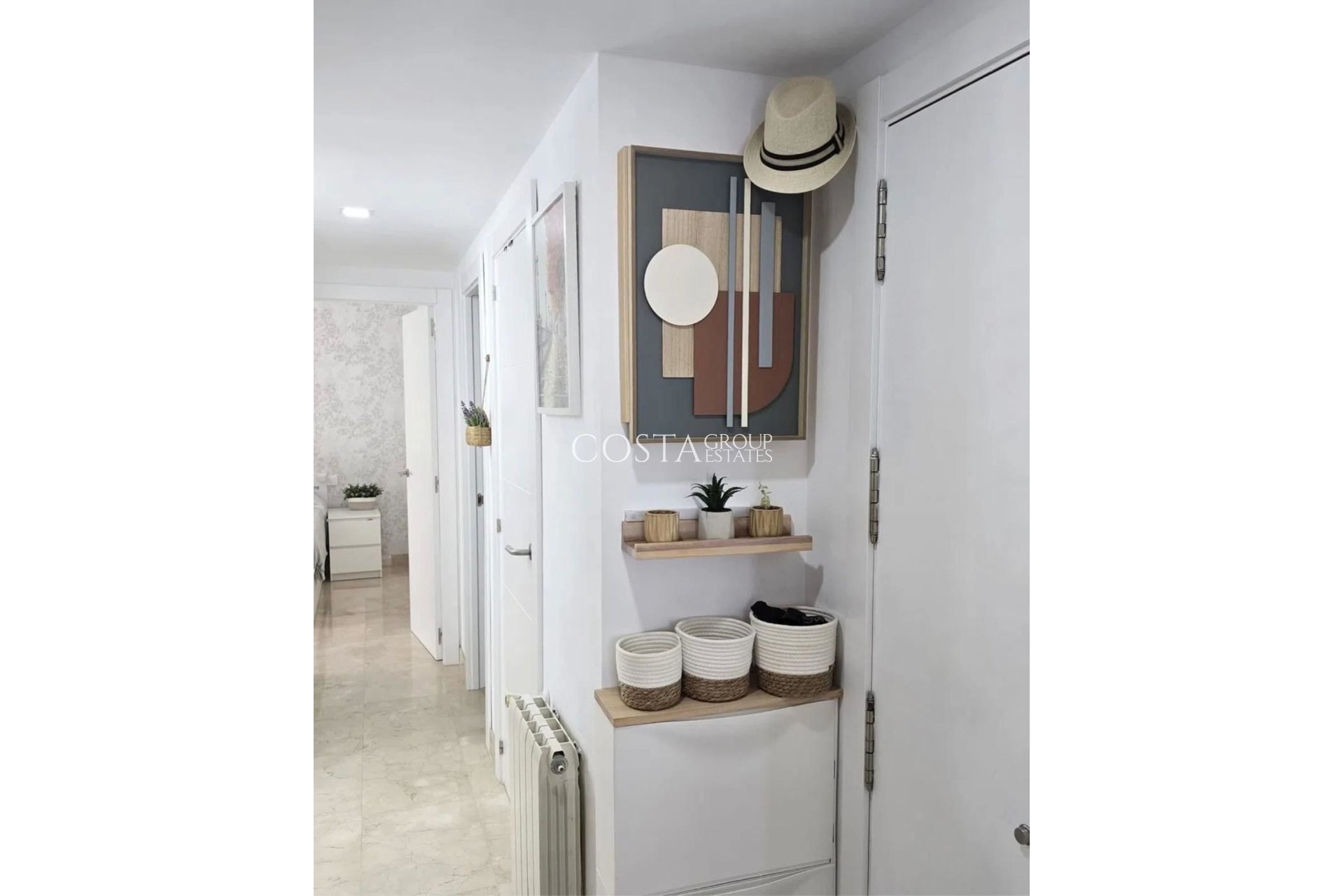 Resale - Apartments -
Alicante City - Alicante City Centro