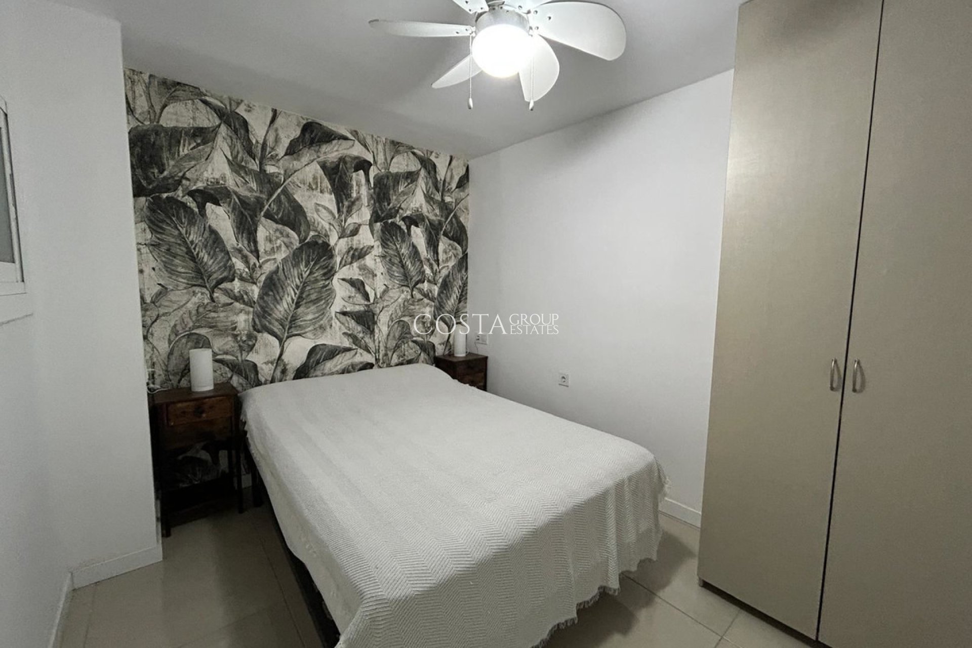 Resale - Apartments -
Alicante City - Alicante City Centro