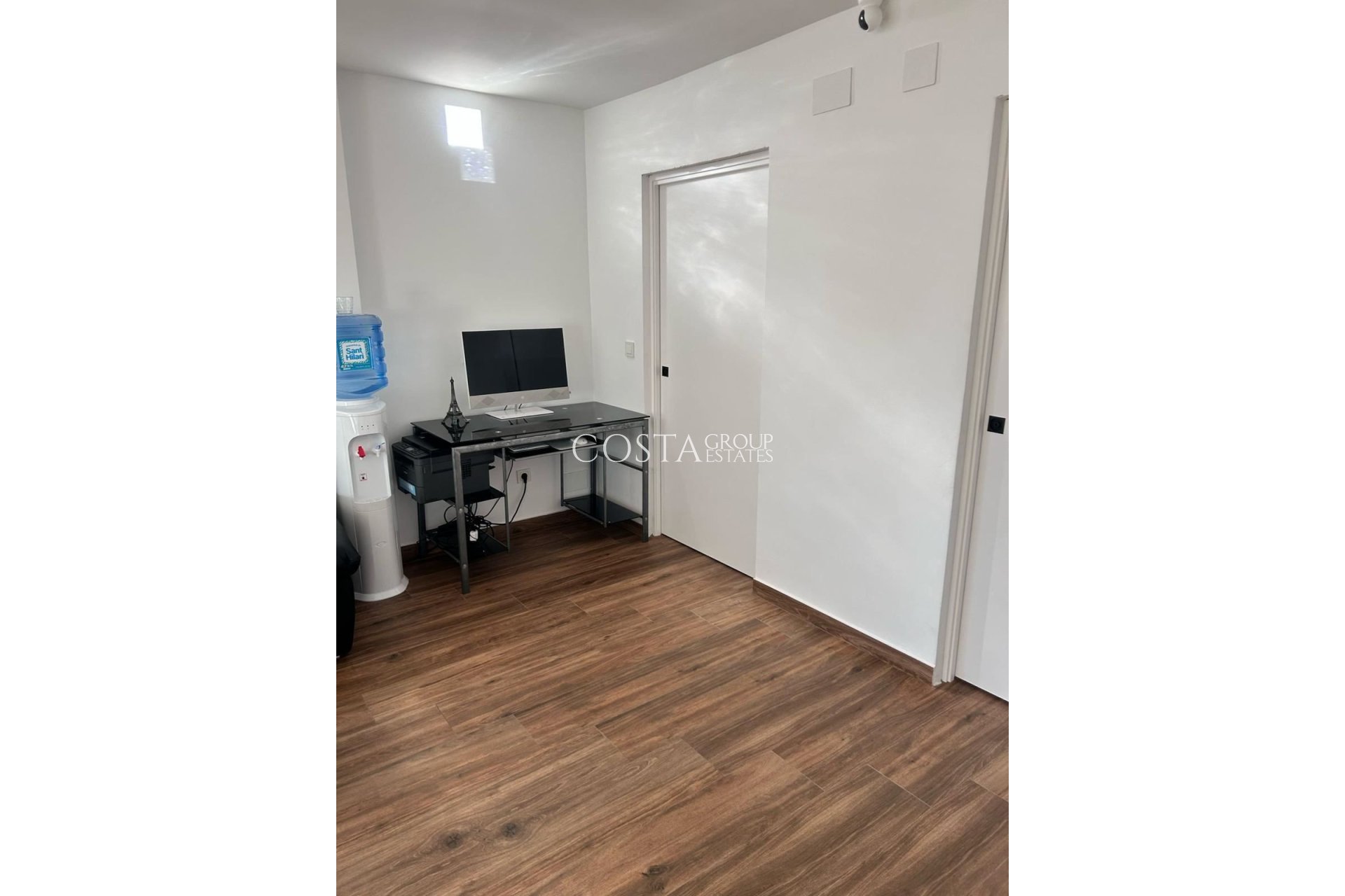 Resale - Apartments -
Alicante City - Alicante City Centro