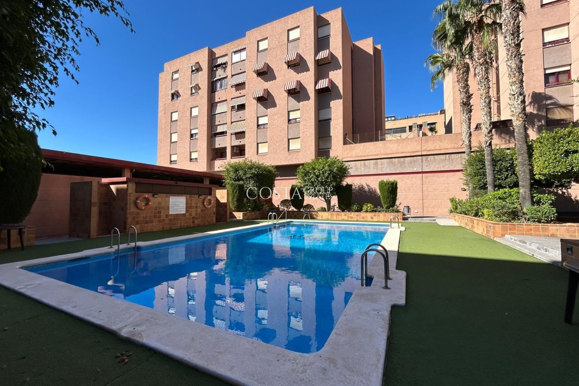 Resale - Apartments -
Alicante City - Alicante City Centro