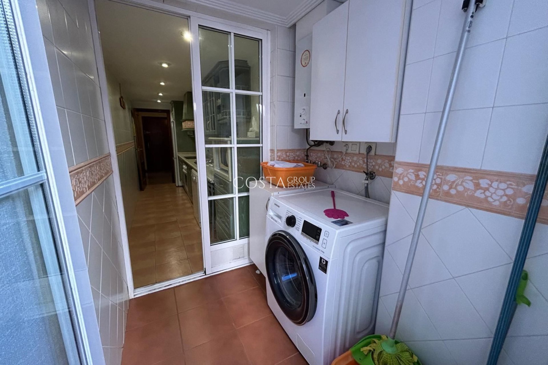 Resale - Apartments -
Alicante City - Alicante City Centro