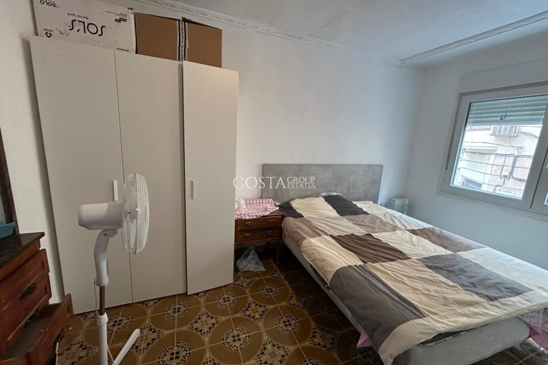 Resale - Apartments -
Alicante City - Alicante City Centro