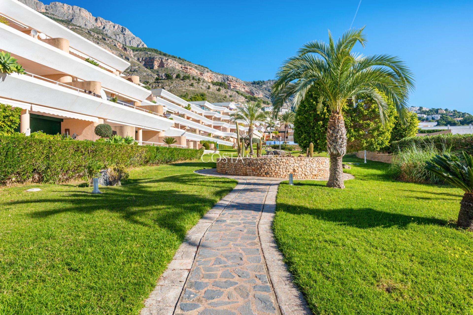 Resale - Apartments -
Altea