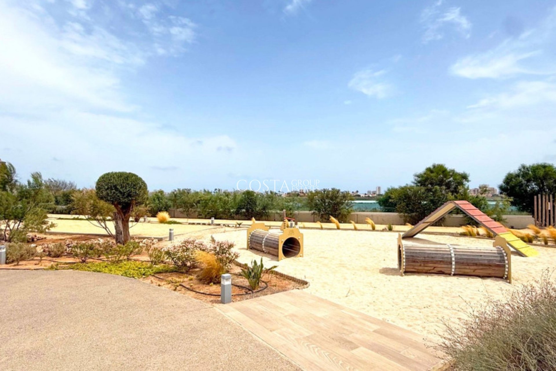 Resale - Apartments -
Cartagena - Playa Honda