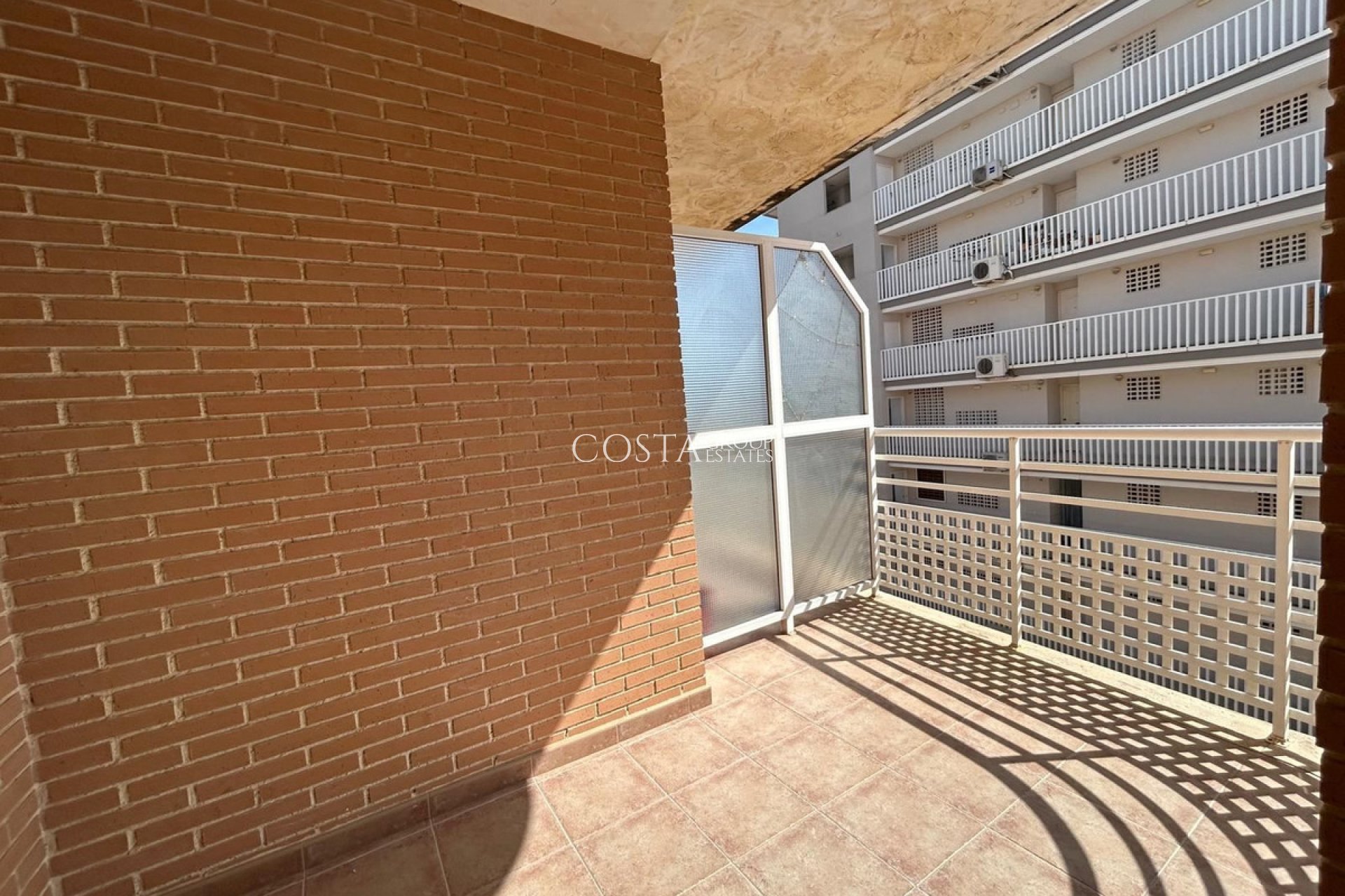 Resale - Apartments -
Guardamar del Segura - El Moncayo