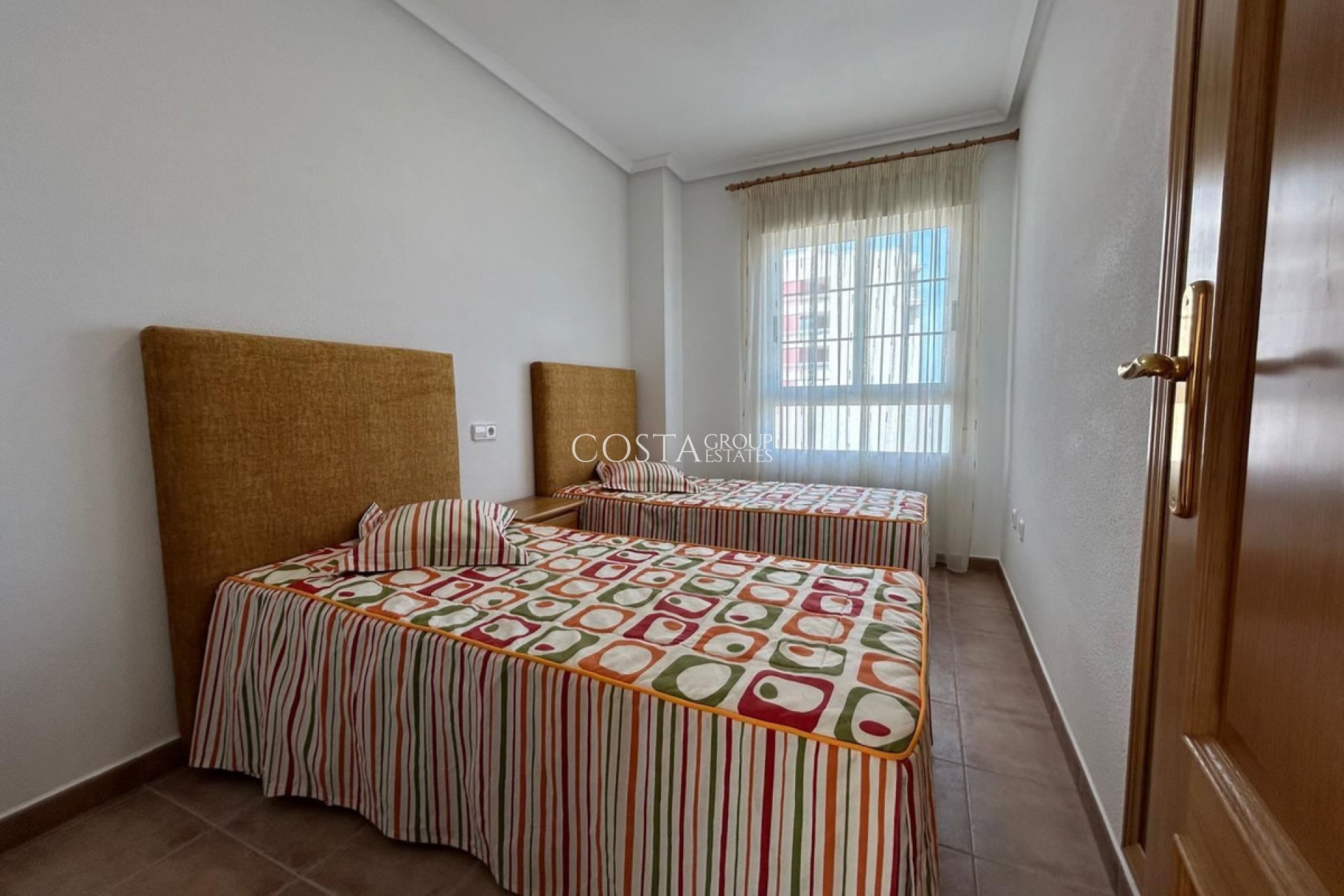 Resale - Apartments -
Guardamar del Segura - El Moncayo