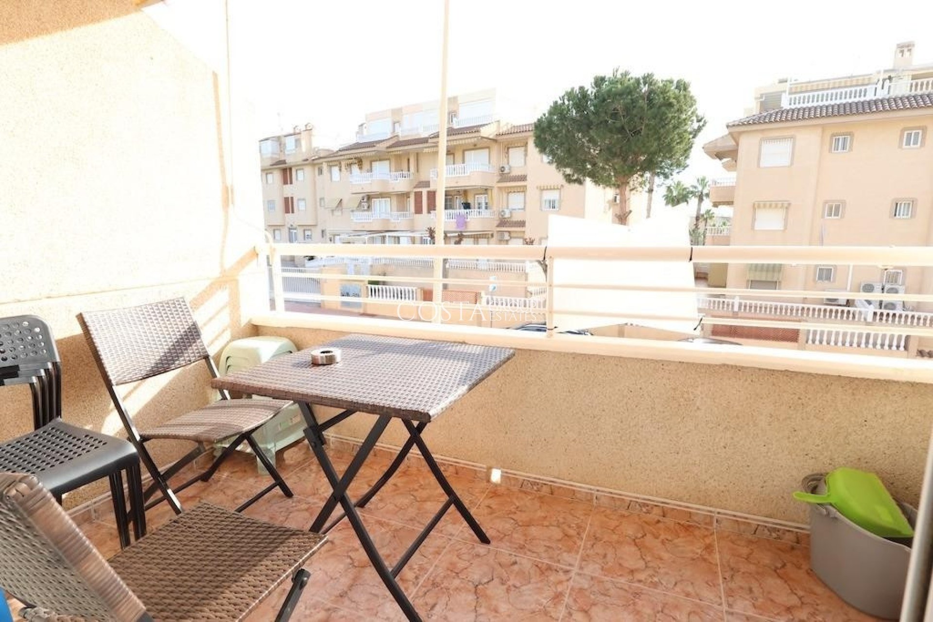 Resale - Apartments -
Guardamar del Segura - El Moncayo