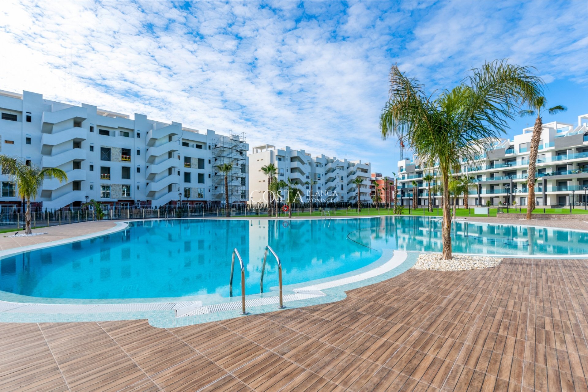 Resale - Apartments -
Guardamar del Segura - El Raso