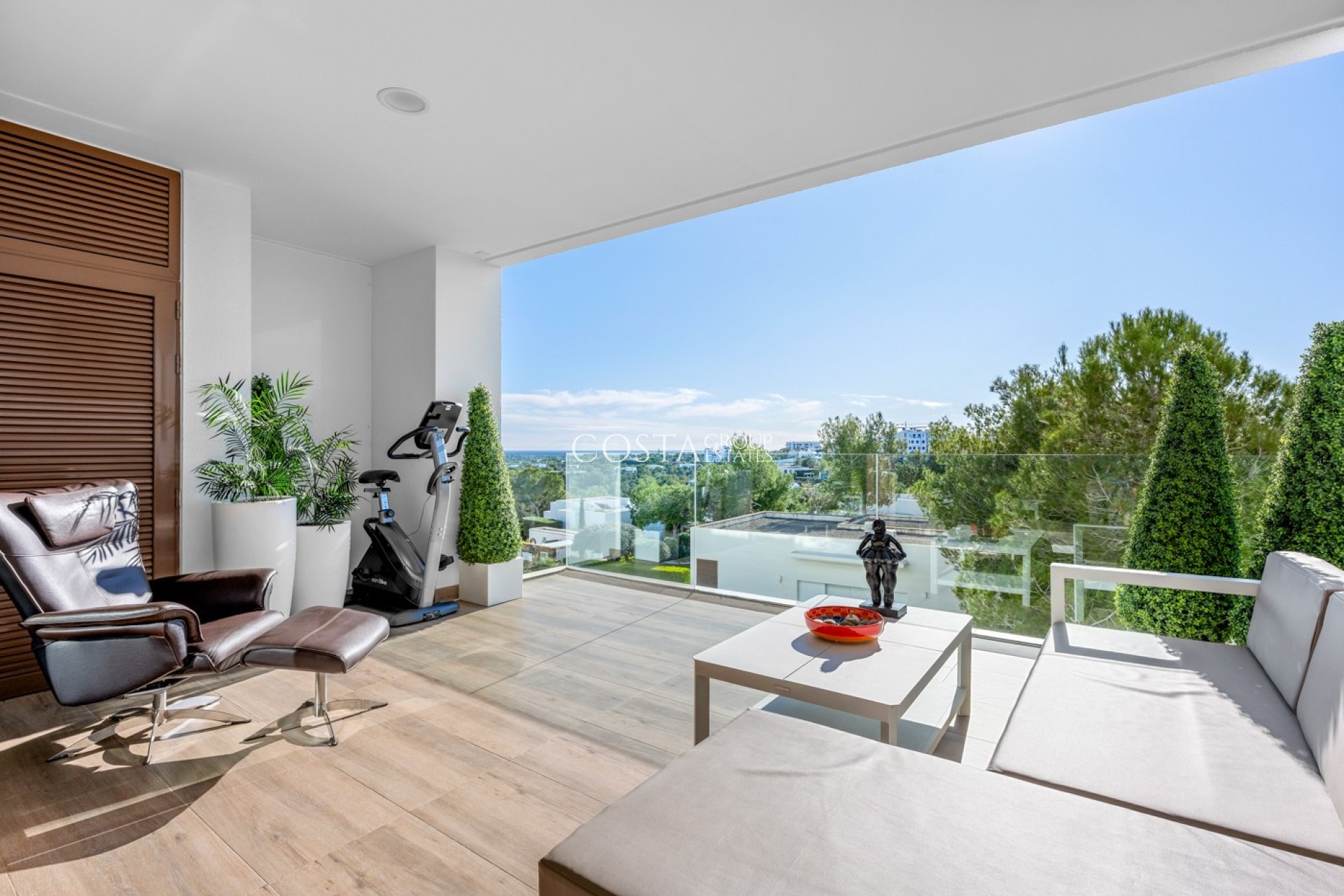 Resale - Apartments -
Las Colinas Golf