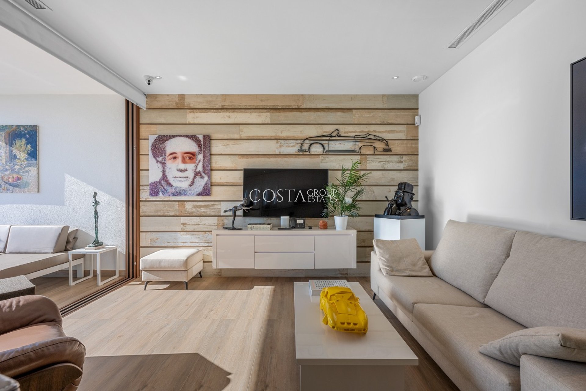 Resale - Apartments -
Las Colinas Golf