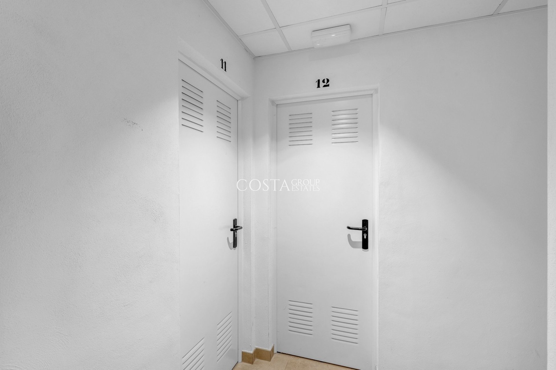 Resale - Apartments -
Las Colinas Golf