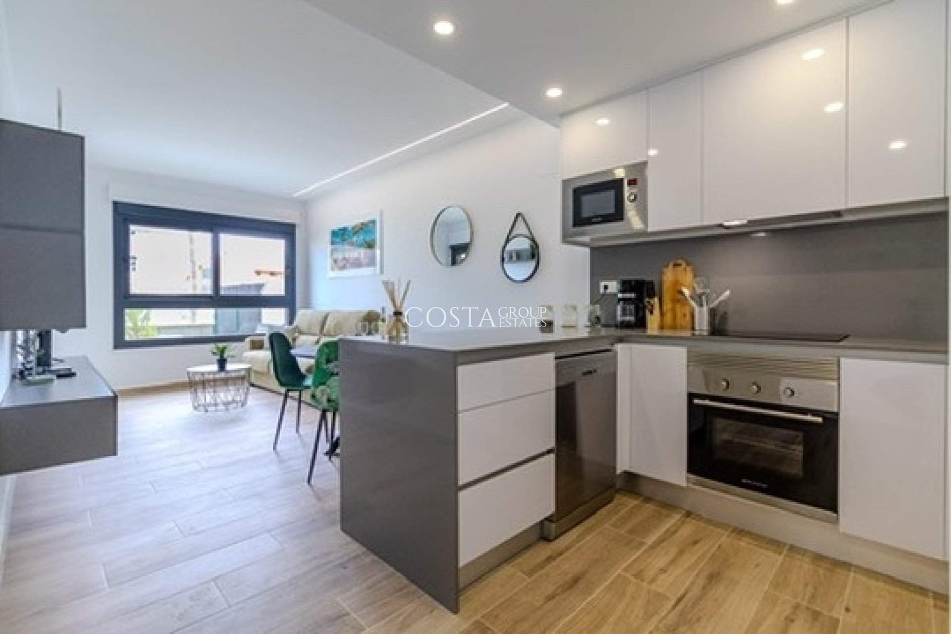 Resale - Apartments -
 - Las Filipinas