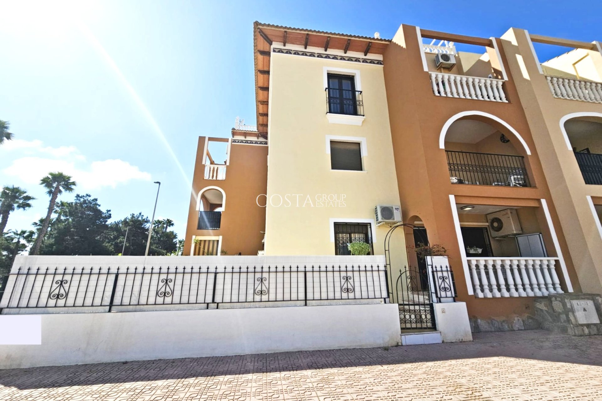 Resale - Apartments -
Los Alcazares - Pueblo Patrica