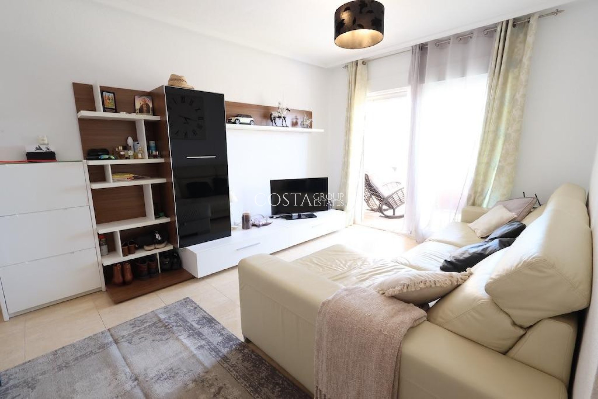 Resale - Apartments -
Orihuela - Campoamor