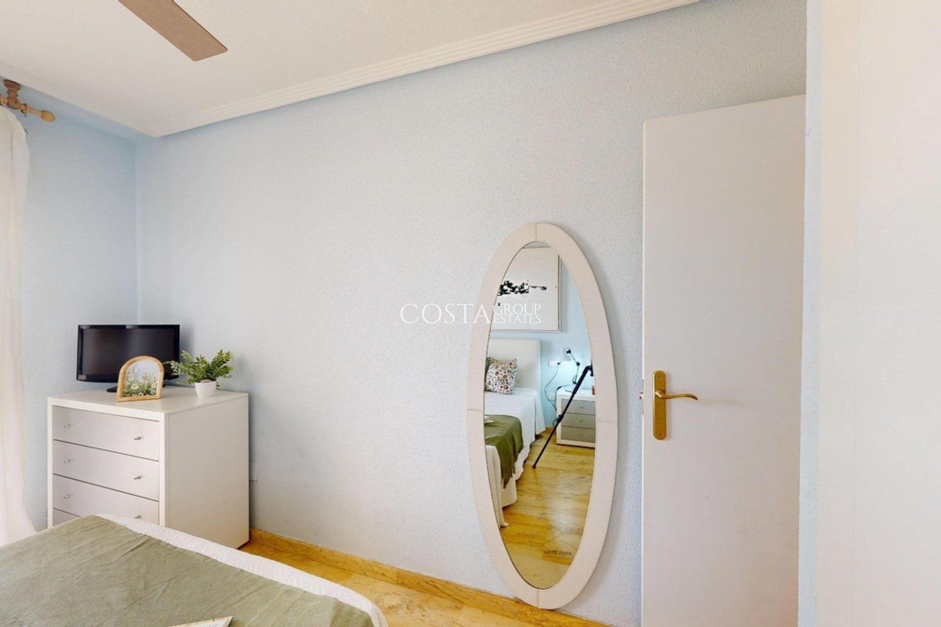 Resale - Apartments -
Orihuela - Campoamor