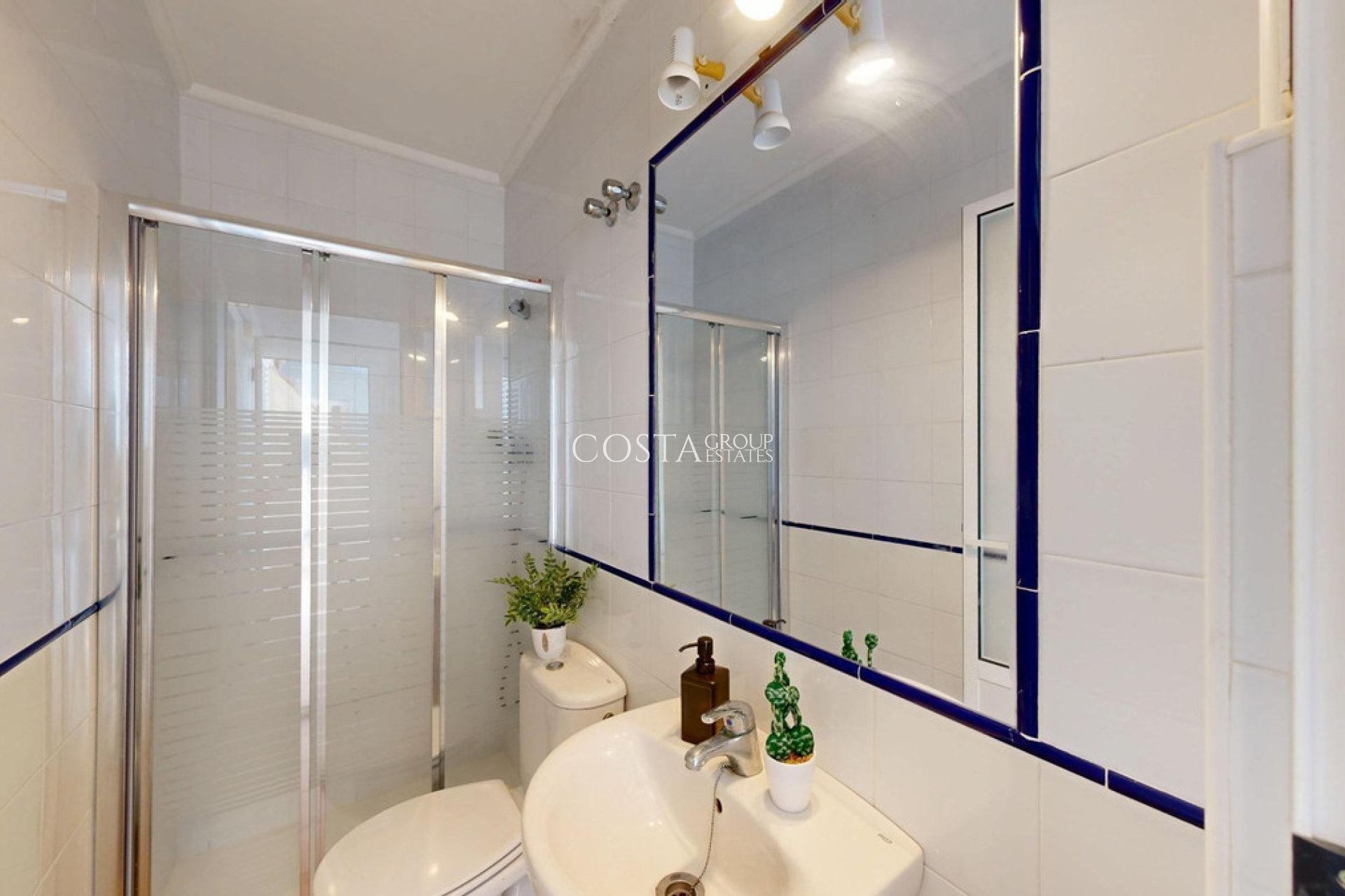 Resale - Apartments -
Orihuela - Campoamor