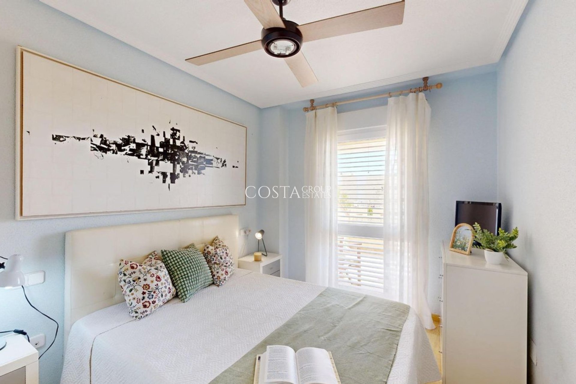 Resale - Apartments -
Orihuela - Campoamor