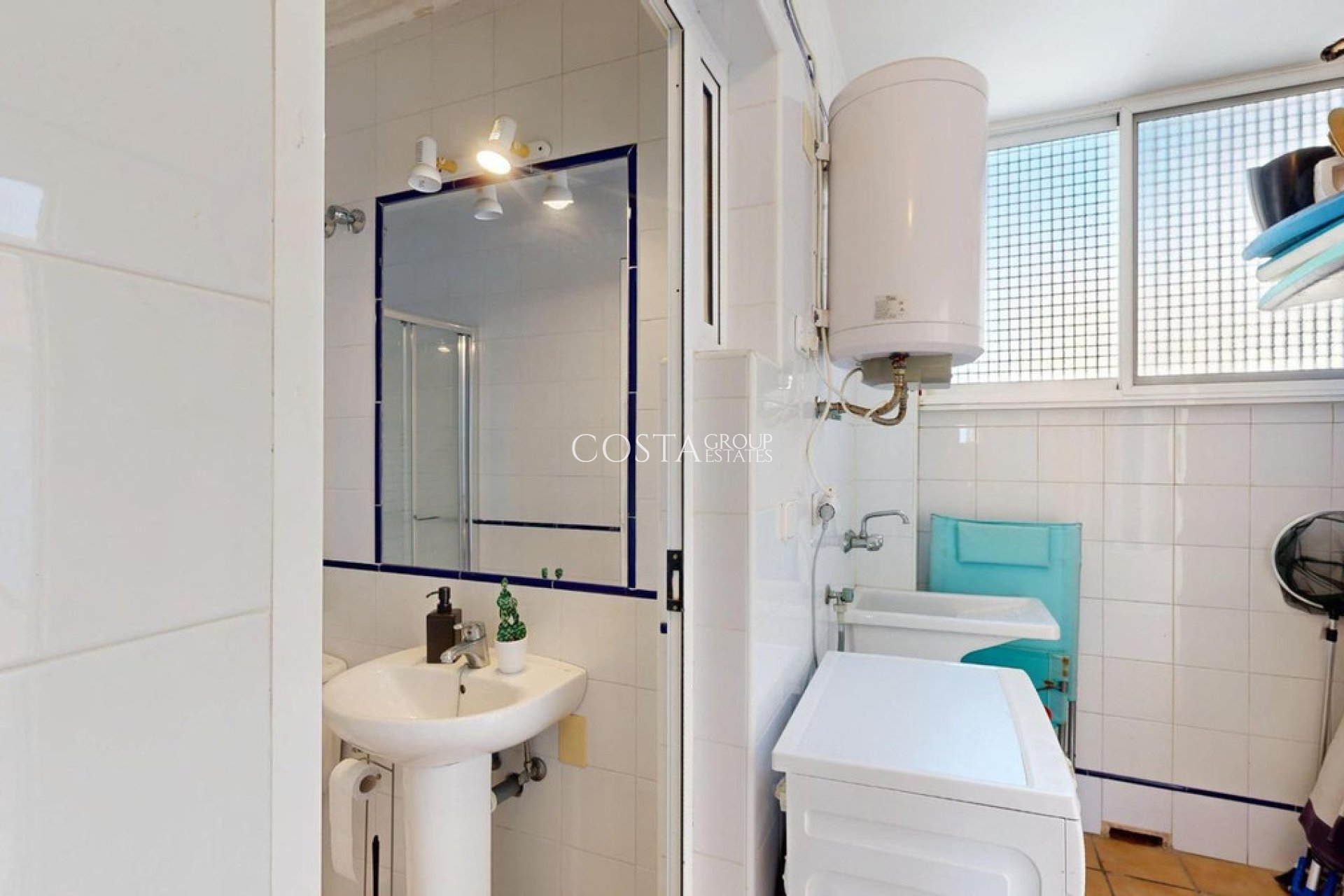 Resale - Apartments -
Orihuela - Campoamor