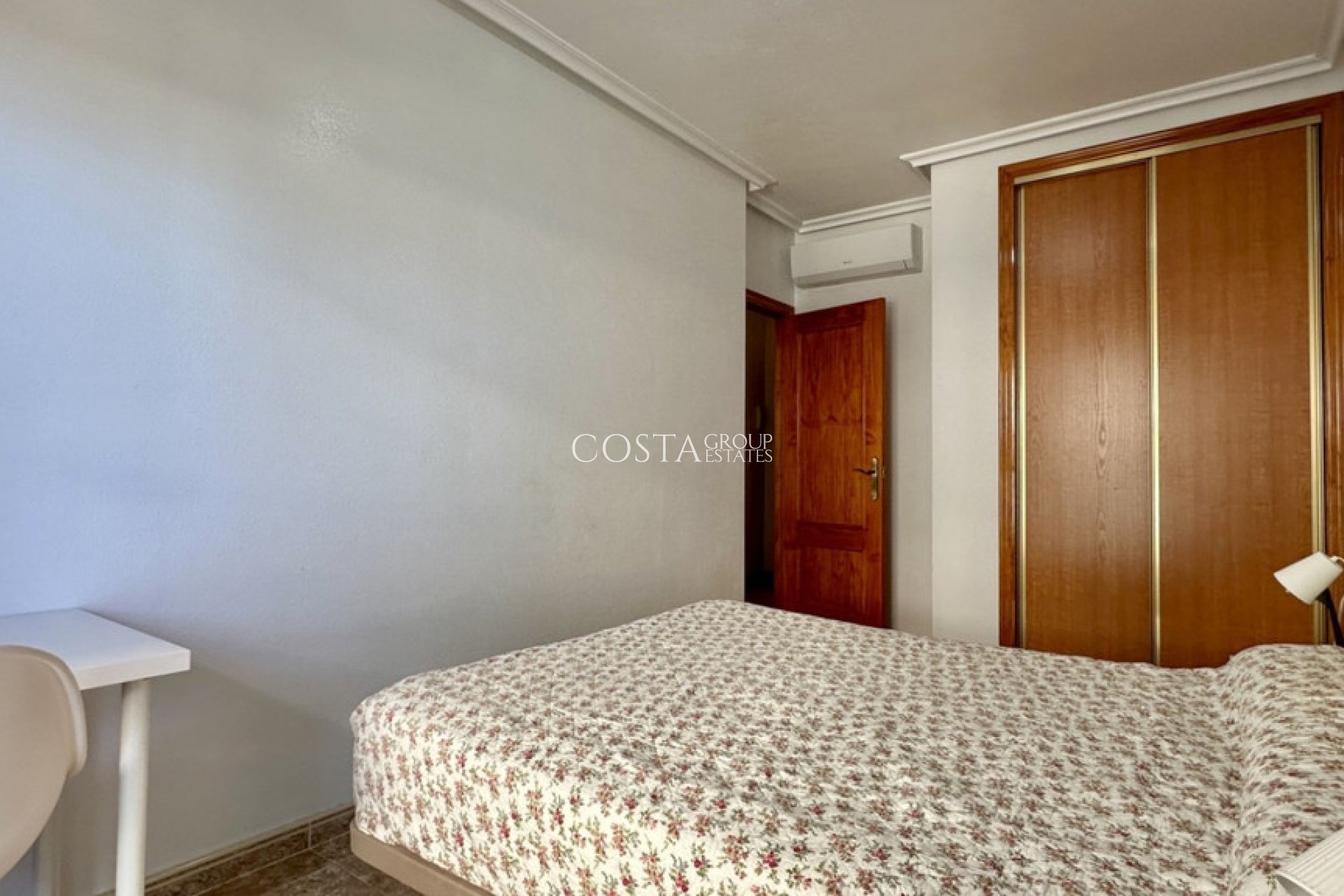 Resale - Apartments -
Orihuela Costa - Cabo Roig