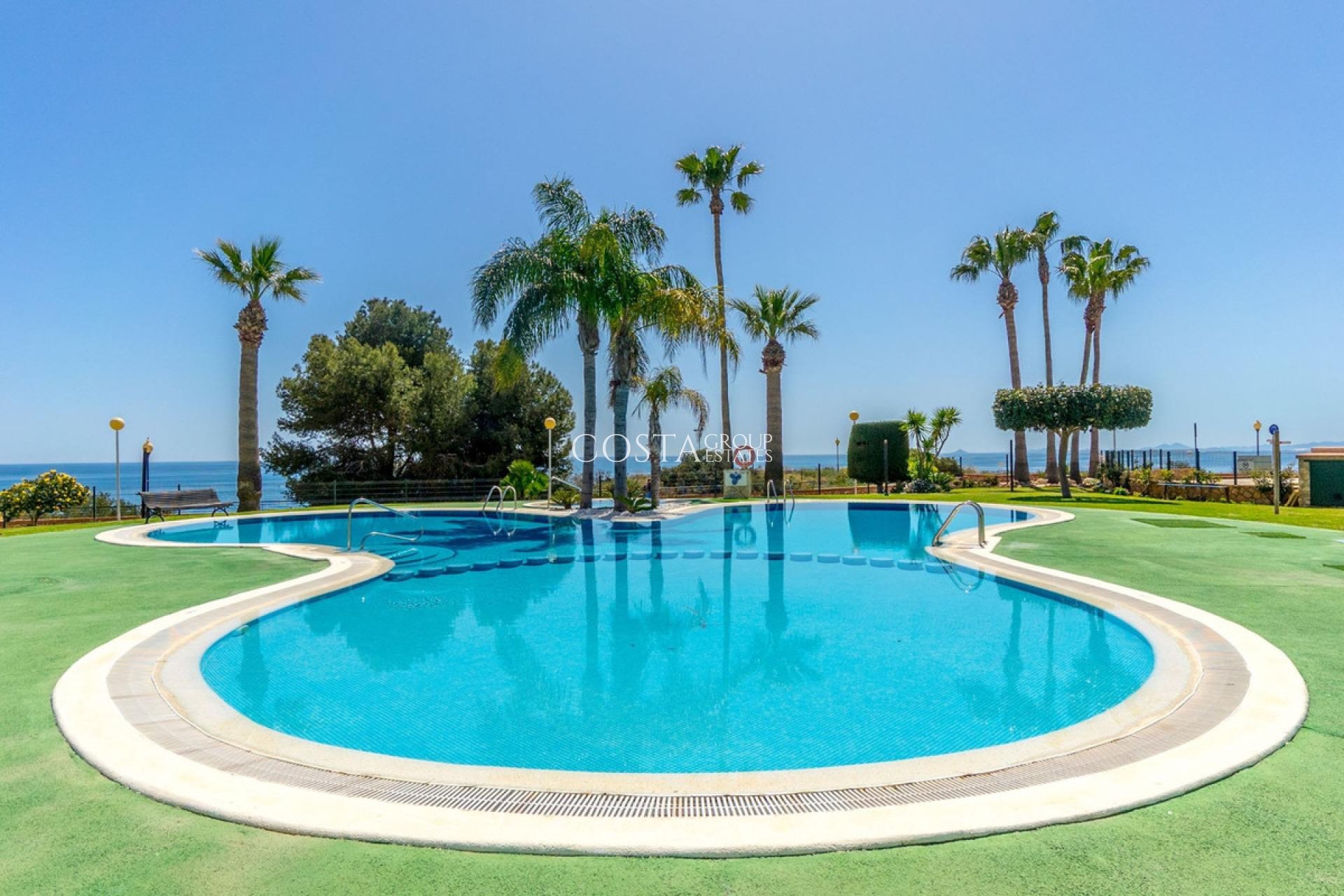 Resale - Apartments -
Orihuela Costa - Campoamor