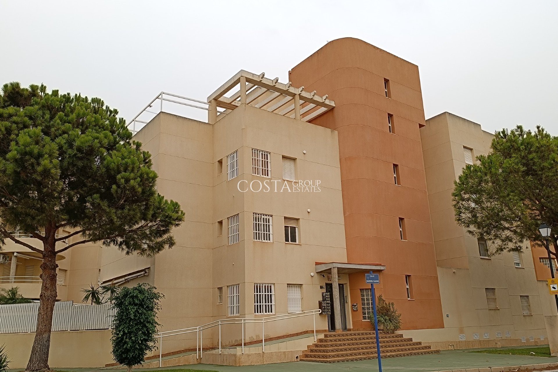 Resale - Apartments -
Orihuela Costa - Dehesa de campoamor