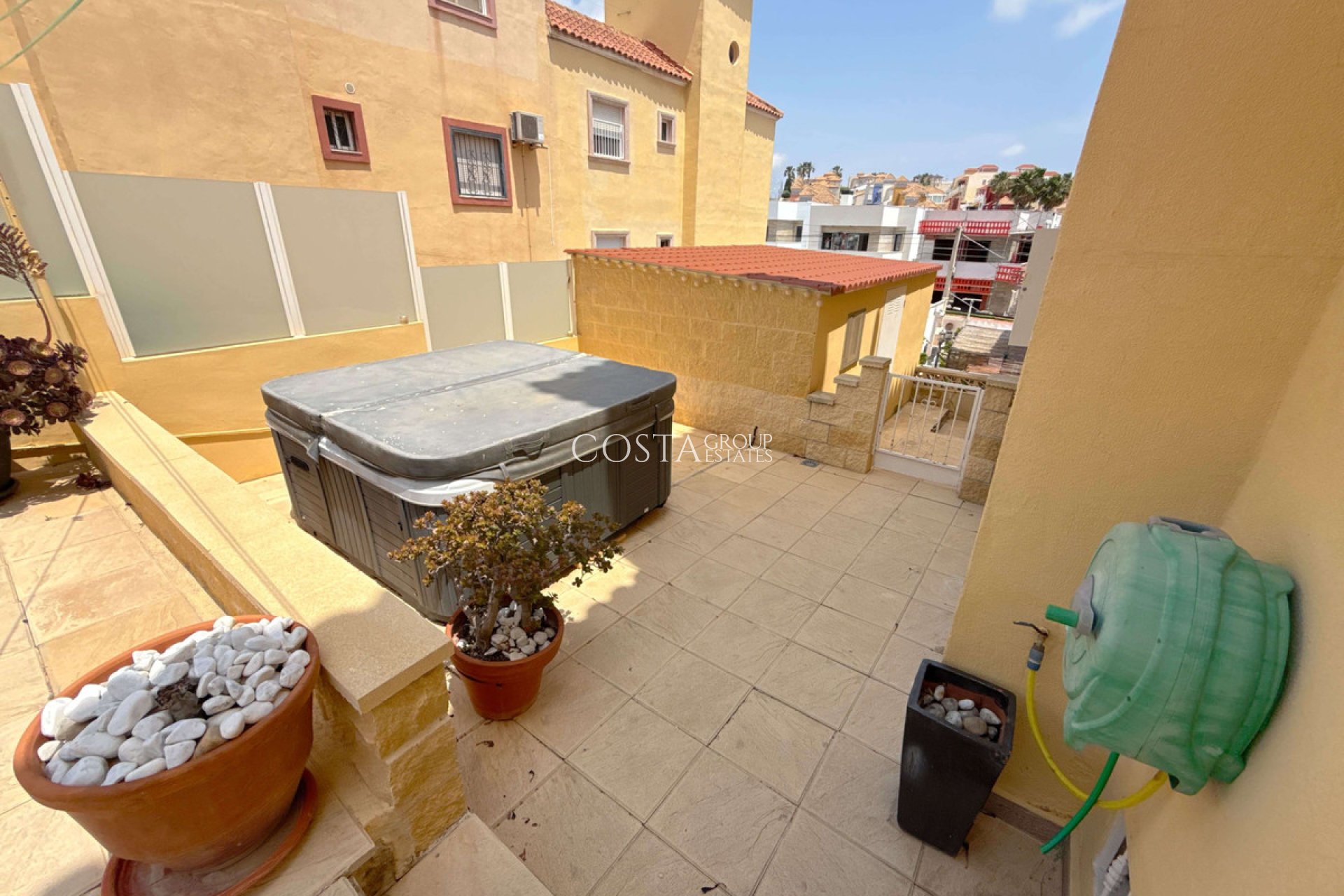 Resale - Apartments -
Orihuela Costa - El Galan