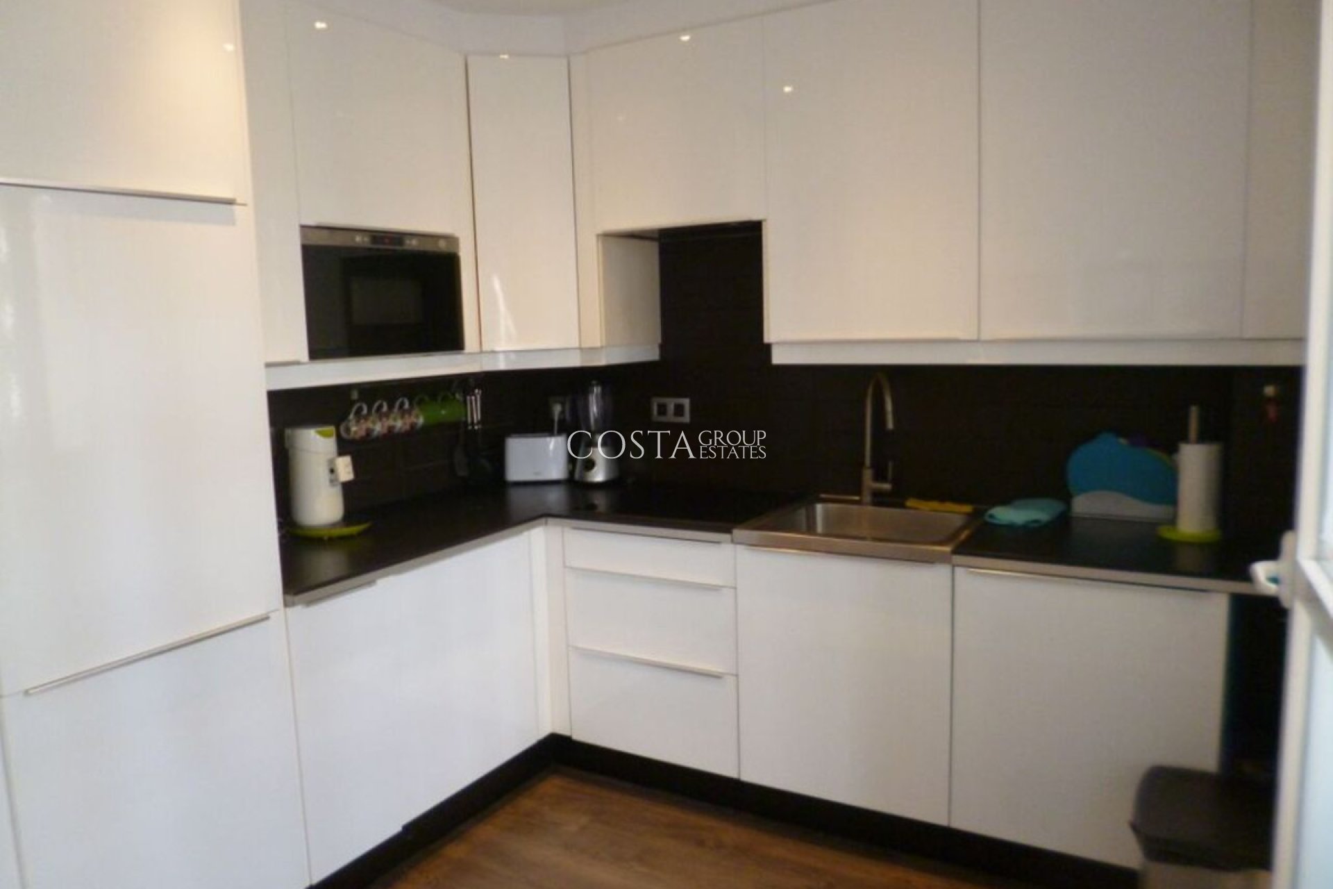 Resale - Apartments -
Orihuela Costa - La Florida