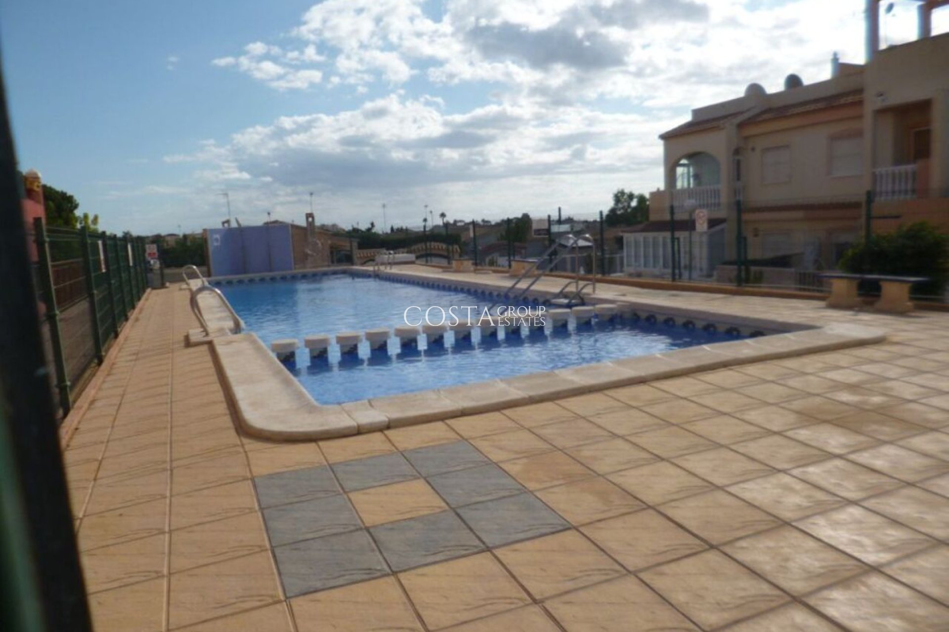 Resale - Apartments -
Orihuela Costa - La Florida