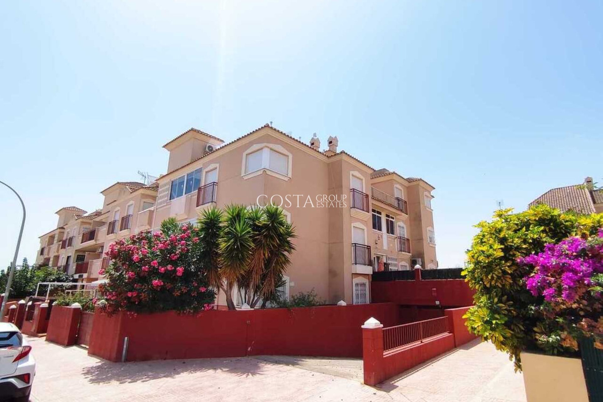 Resale - Apartments -
Orihuela Costa - La Florida