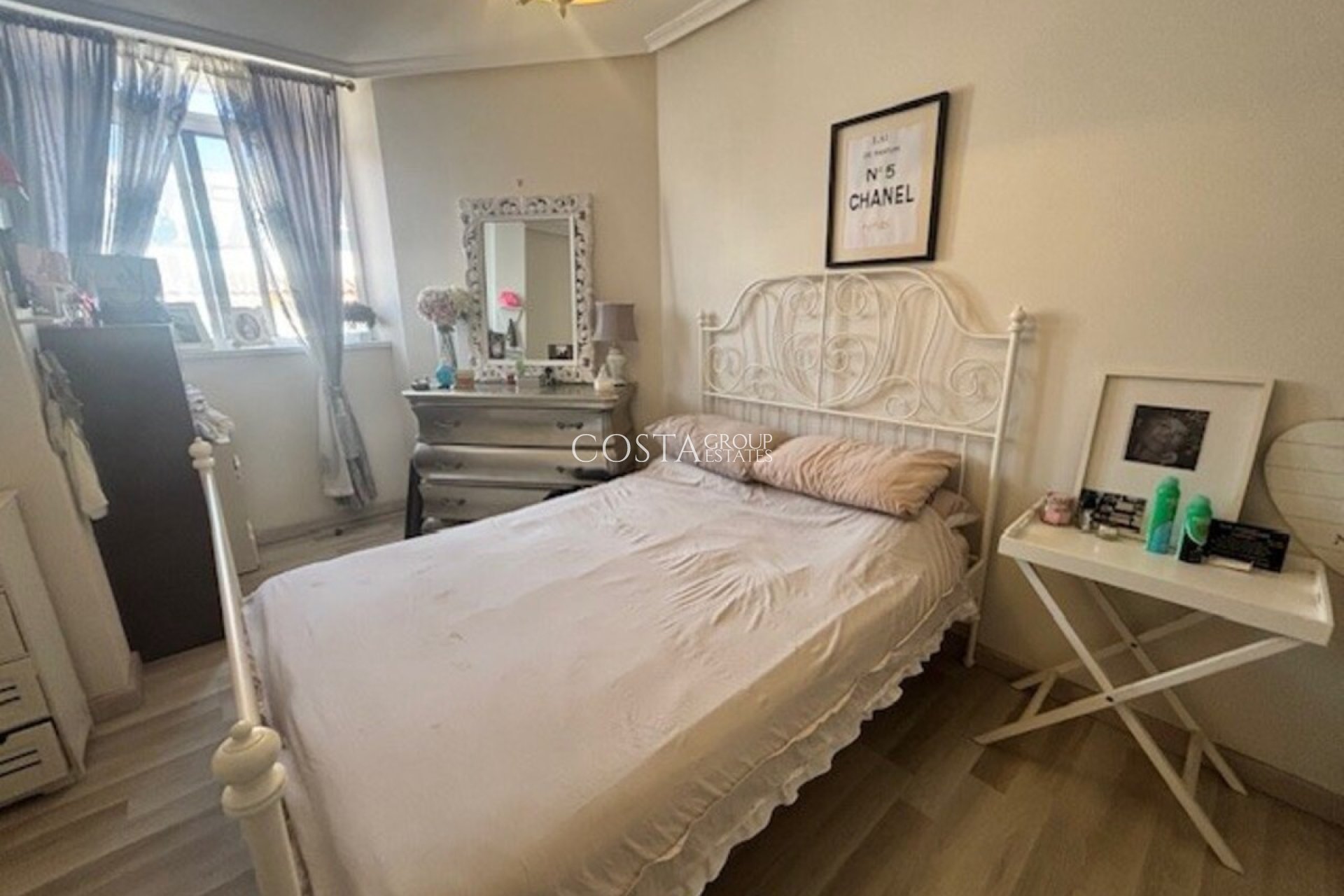 Resale - Apartments -
Orihuela Costa - La Florida