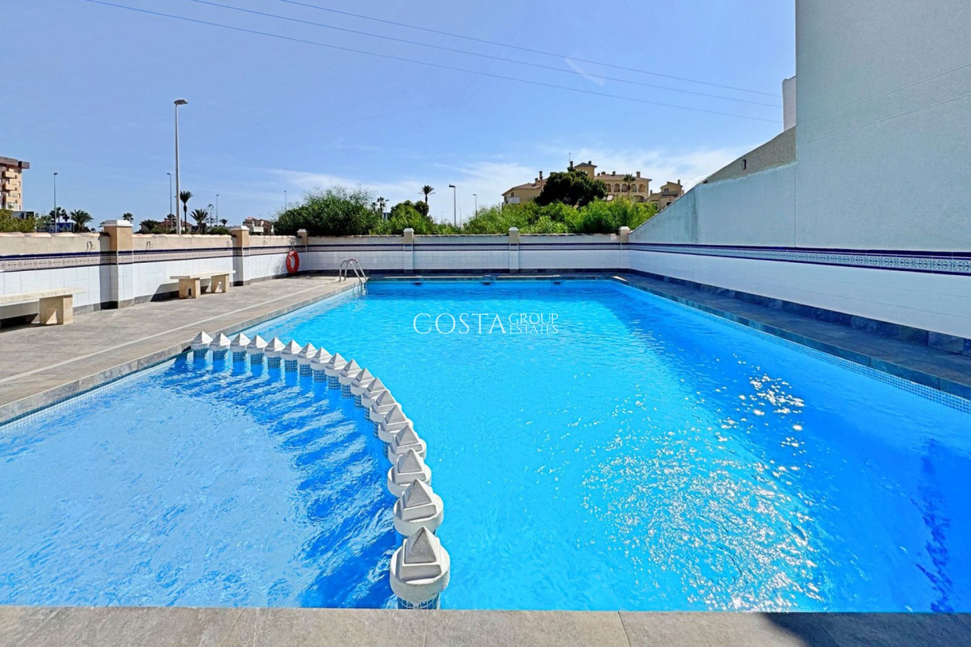 Resale - Apartments -
Orihuela Costa - La Zenia