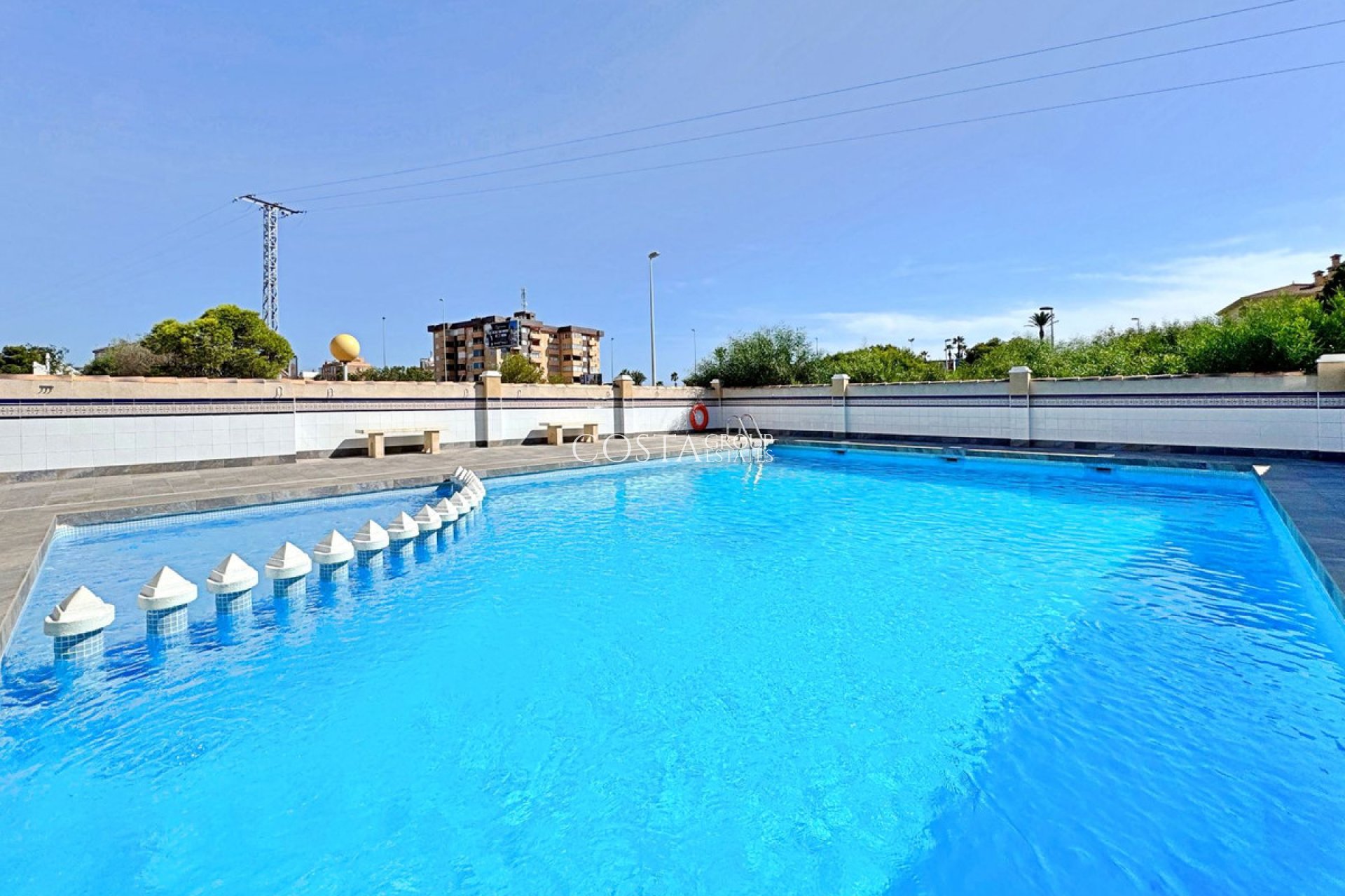 Resale - Apartments -
Orihuela Costa - La Zenia