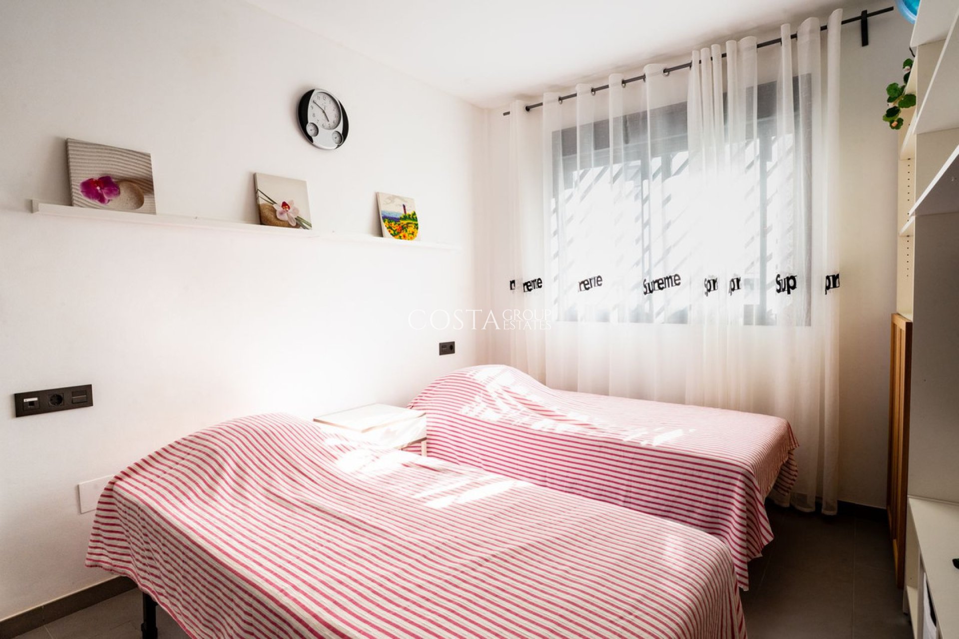 Resale - Apartments -
Orihuela Costa - La Zenia