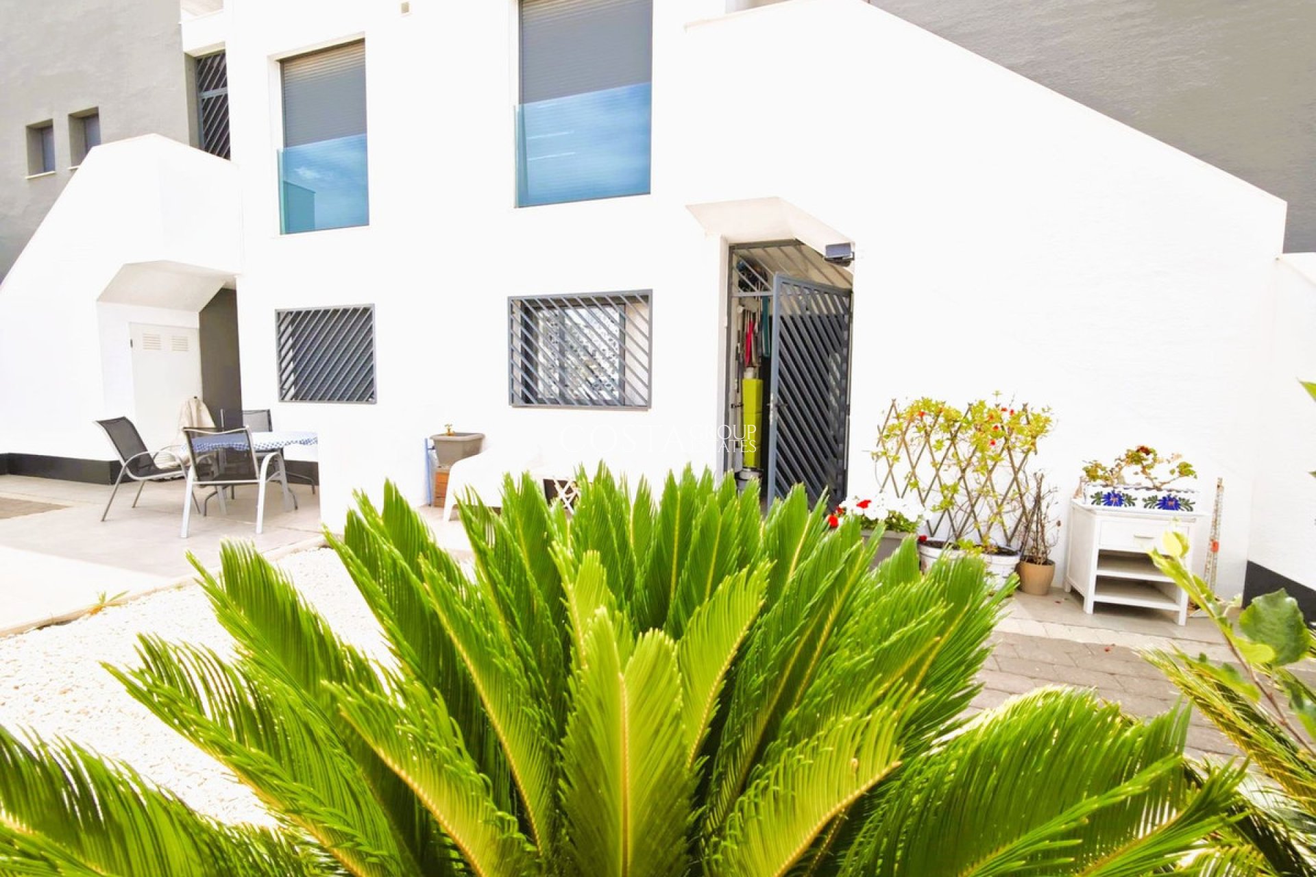 Resale - Apartments -
Orihuela Costa - La Zenia