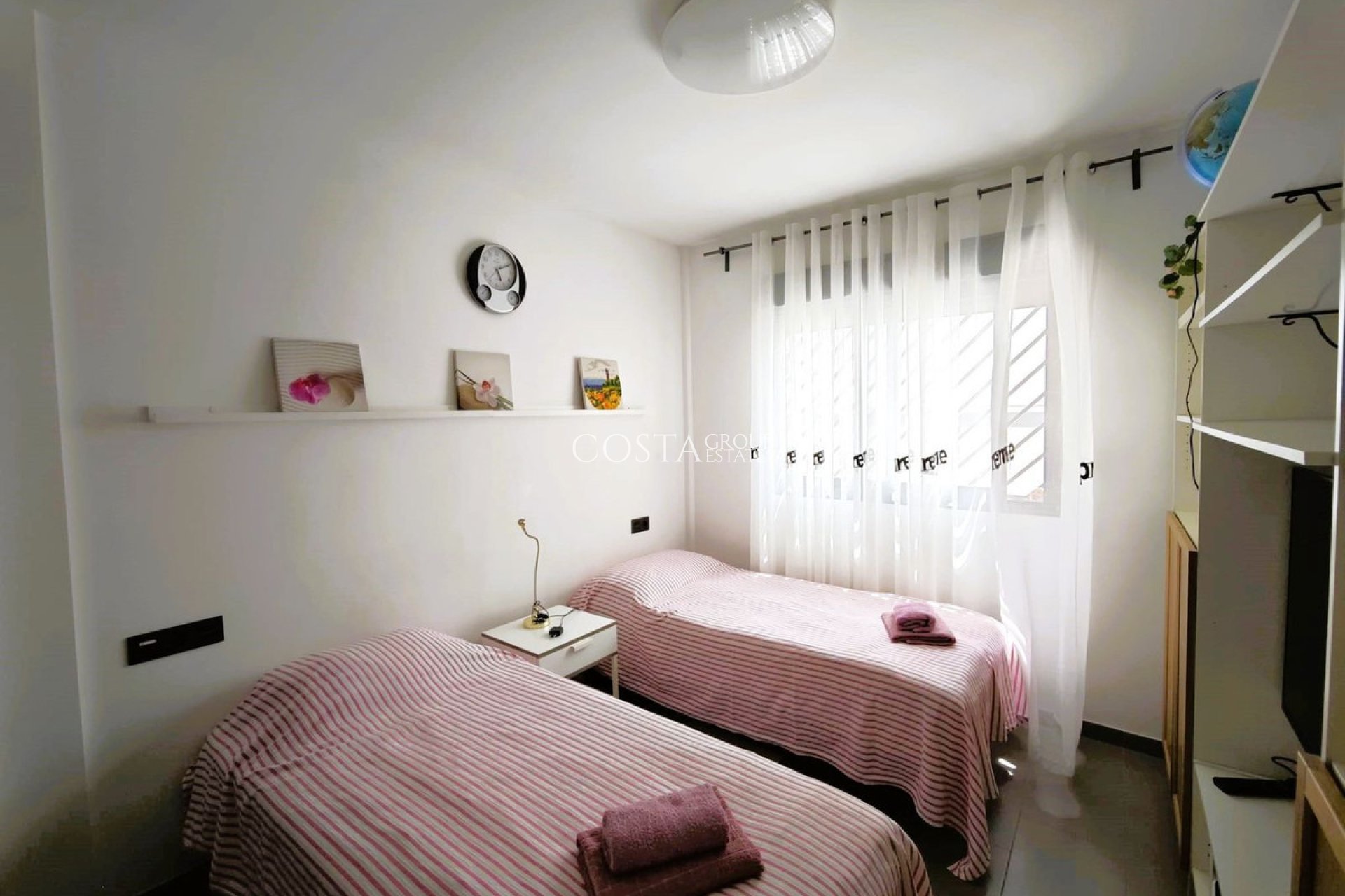 Resale - Apartments -
Orihuela Costa - La Zenia