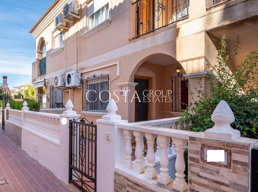 Resale - Apartments -
Orihuela Costa - La Zenia